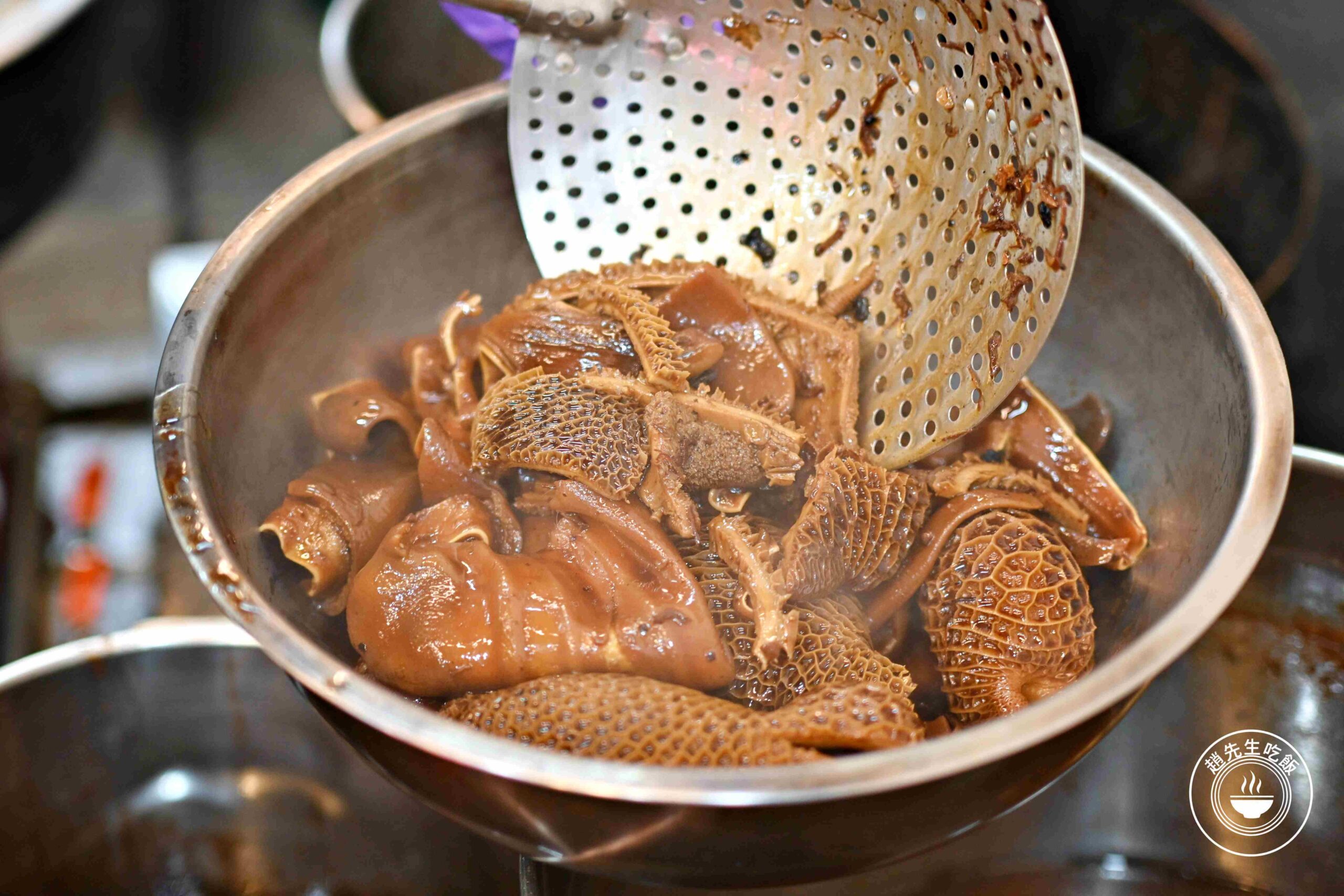 【三重美食】追蕾醬香黑鴨，隱藏版四川冷滷味，醬料、調味超強推薦(菜單) @趙先生吃飯