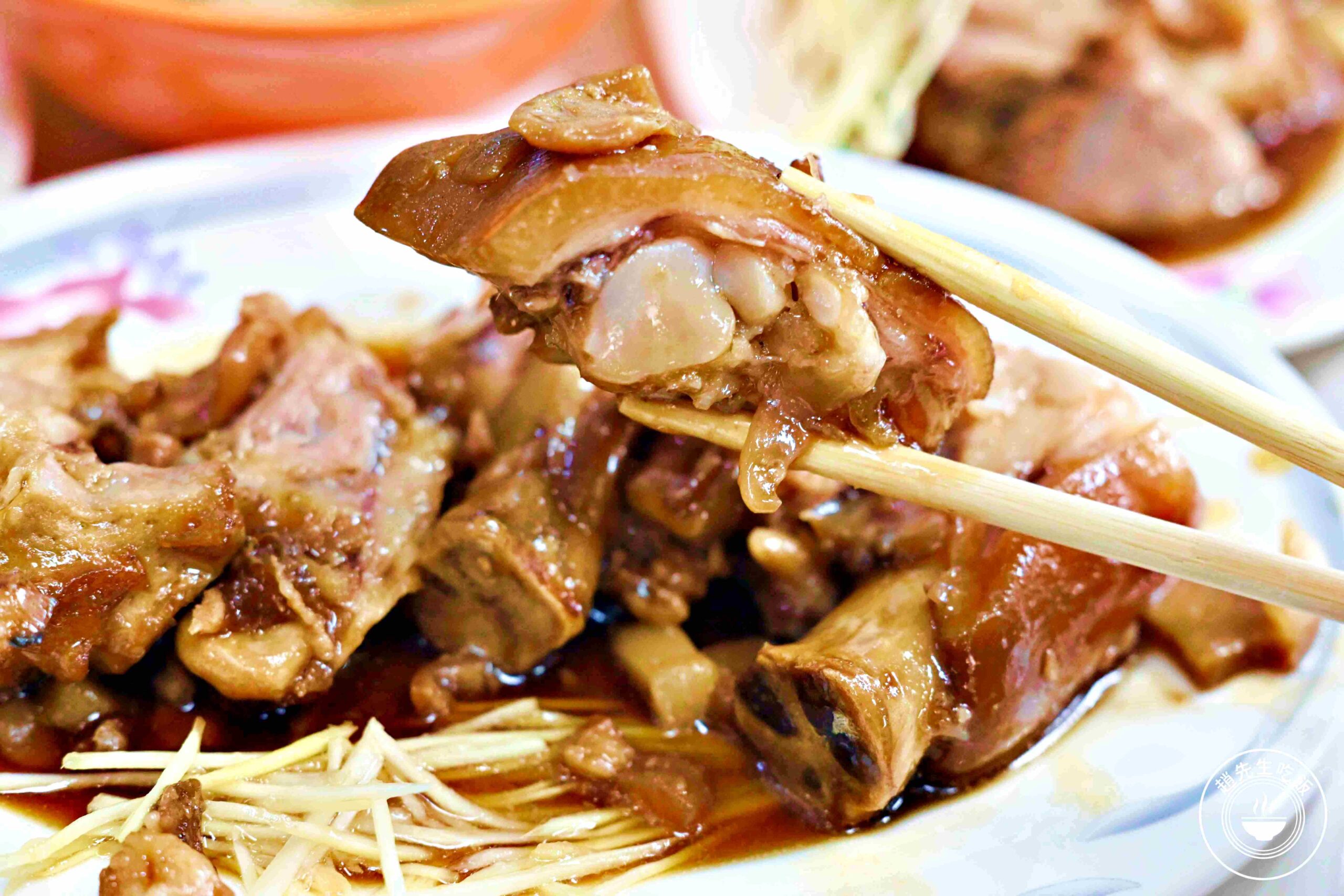 【三重美食】五燈獎豬腳飯，韓國名廚白種元跟輝達黃仁勳也愛，甜鹹交織滷肉飯 (菜單) @趙先生吃飯