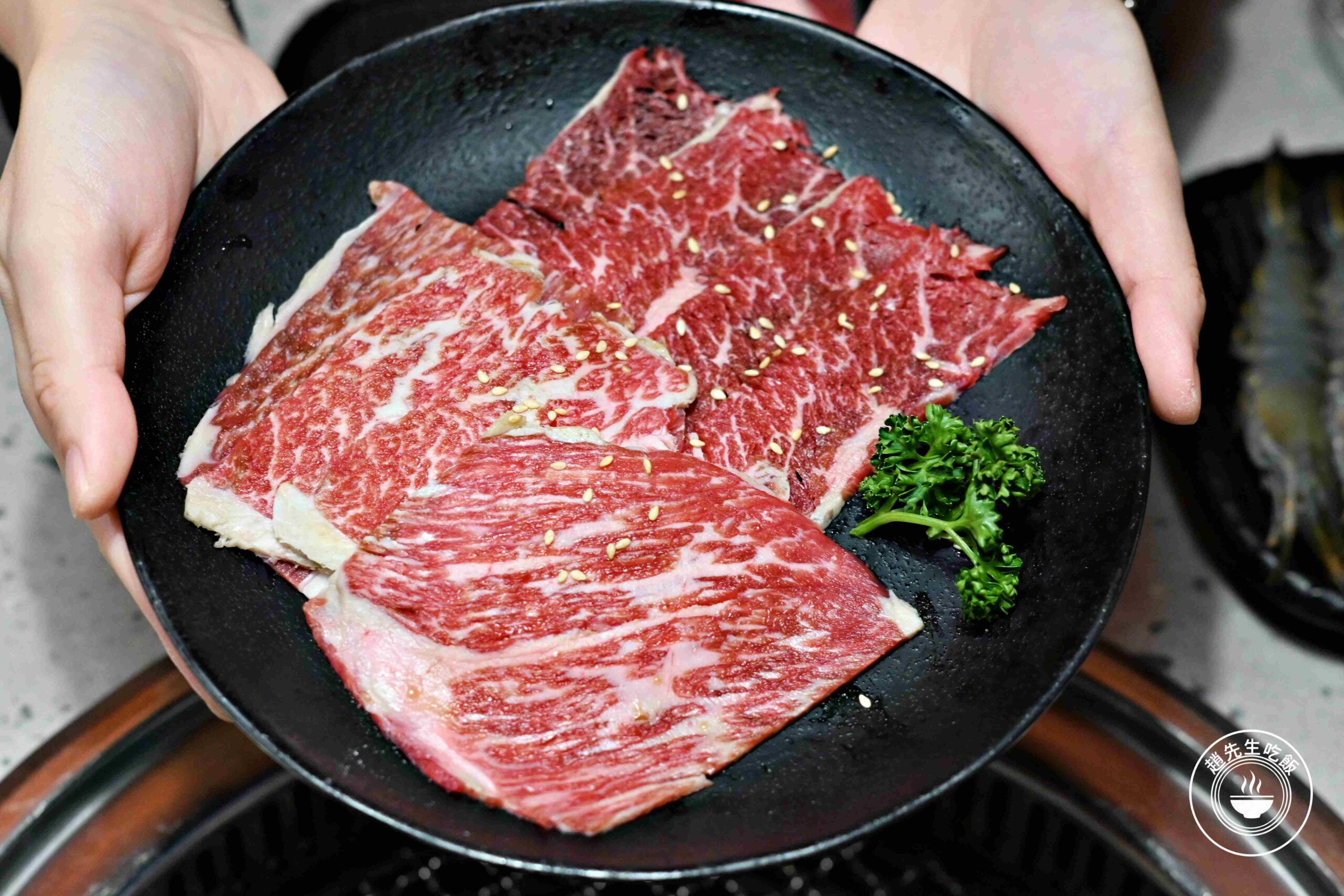 【新莊美食】Oh ! Yaki 精緻燒肉吃到飽-新莊店，16oz牛排、M9和牛隨你吃推薦(菜單) @趙先生吃飯