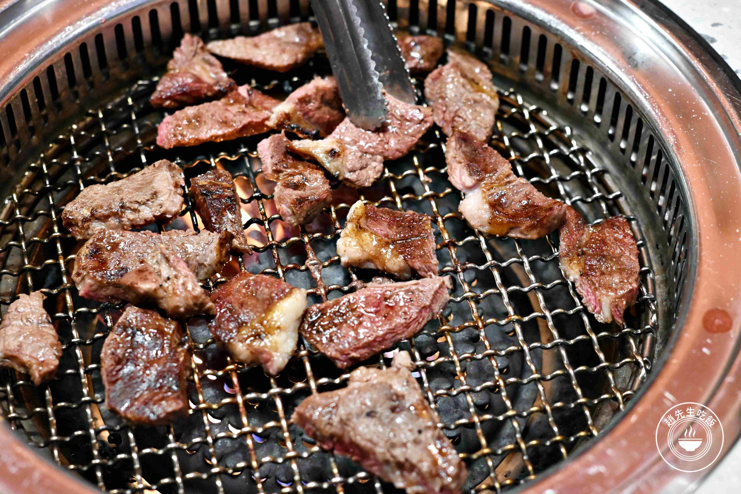 【新莊美食】Oh ! Yaki 精緻燒肉吃到飽-新莊店，16oz牛排、M9和牛隨你吃推薦(菜單) @趙先生吃飯