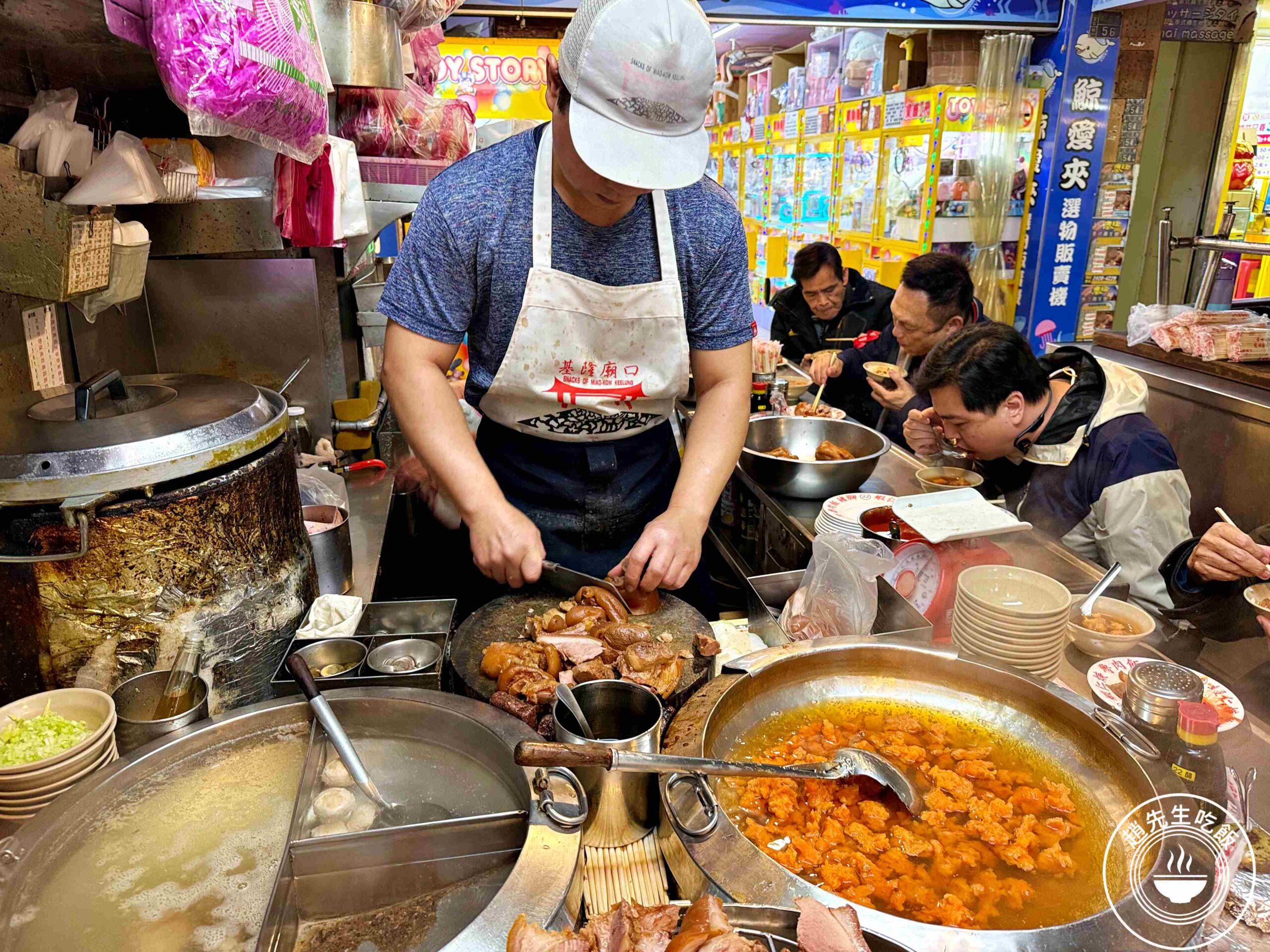 【基隆美食】基隆廟口22號蝦仁羹 豬腳，超強滷肉飯配豬腳加蝦仁羹極棒(菜單) @趙先生吃飯