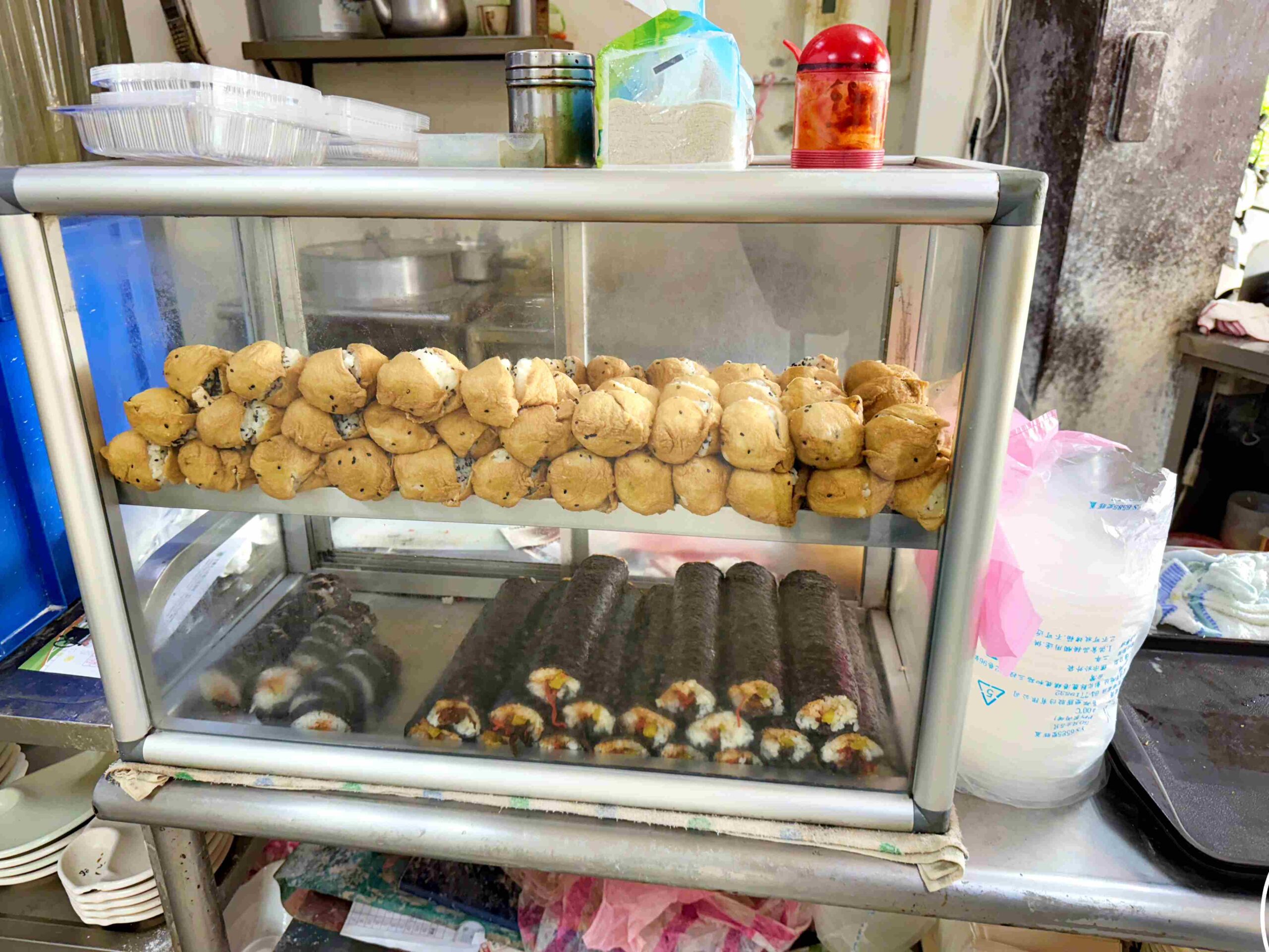 【龍山寺美食】營養號橋下蚵仔湯,現煮肥美蚵仔,湯頭清甜,內用還能加湯推薦(菜單) @趙先生吃飯 【龍山寺美食】營養號橋下蚵仔湯,現煮肥美蚵仔,湯頭清甜,內用還能加湯推薦(菜單) @趙先生吃飯