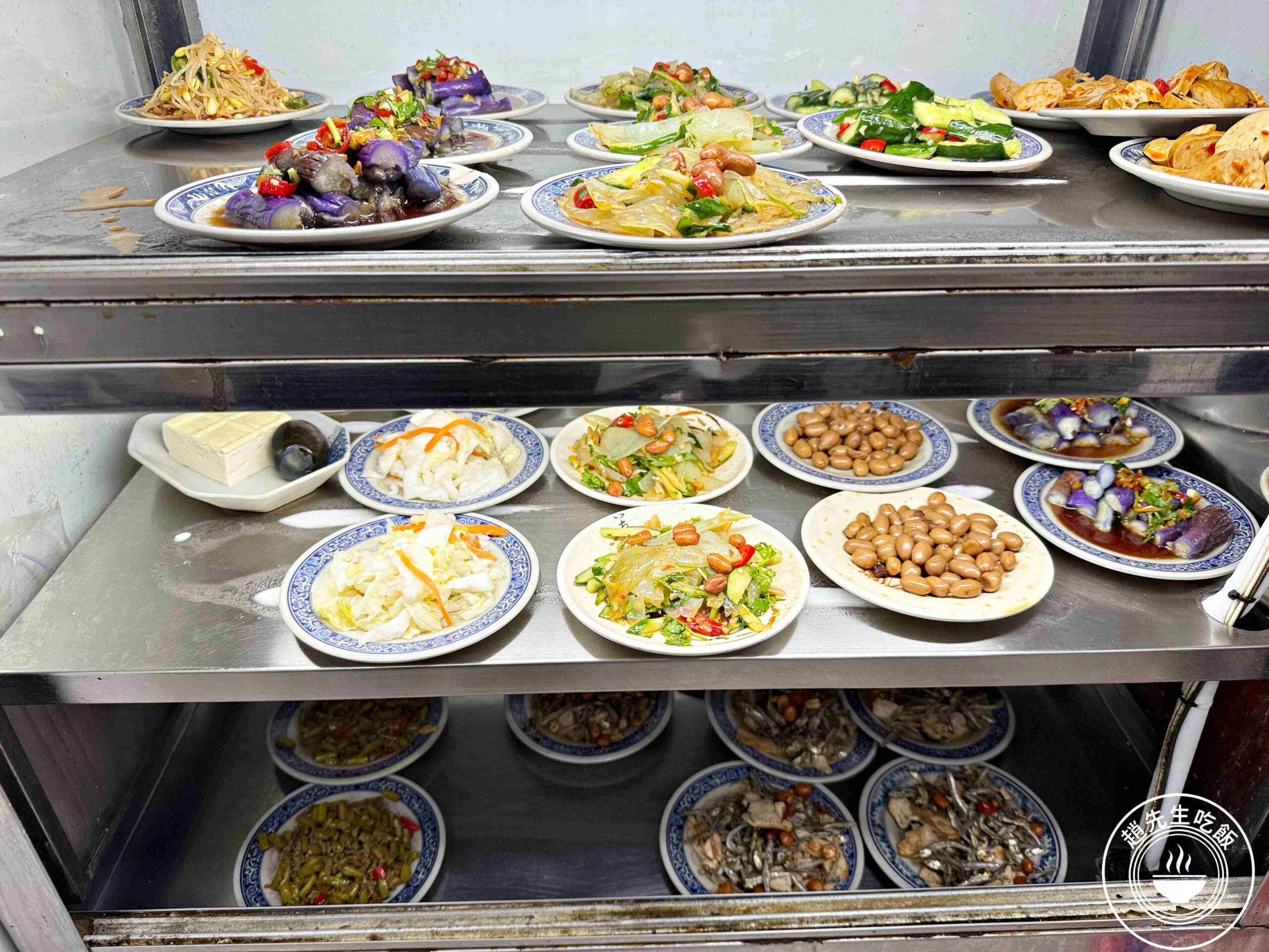 【南機場美食】阿亮水餃，招牌手工厚皮餃子好吃，牛肉捲餅更讓人驚艷推薦(菜單) @趙先生吃飯