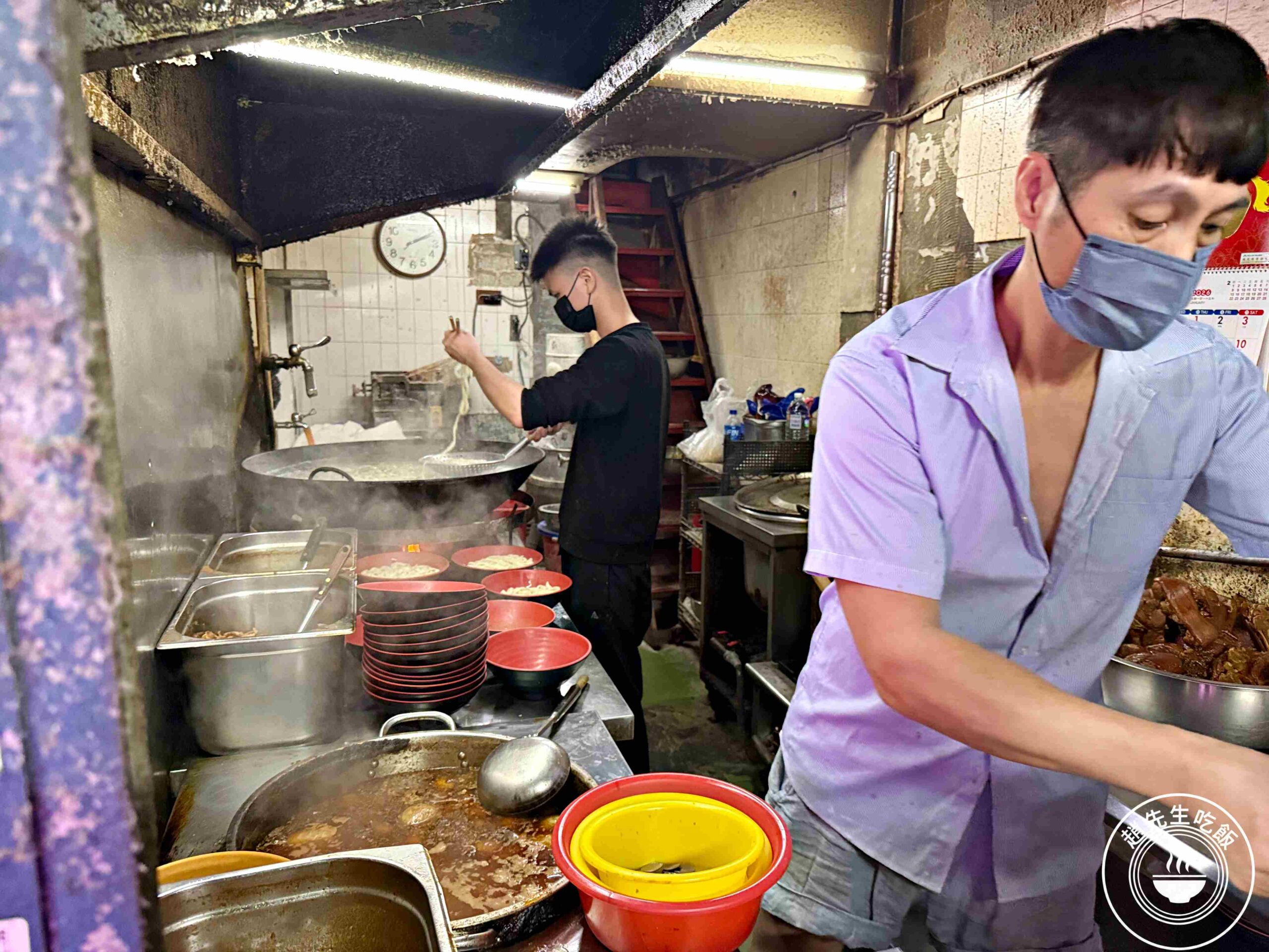 【大安站美食】江蘇老趙刀切麵，在地人從小吃到大手桿麵條嚼勁十足推薦(菜單) @趙先生吃飯