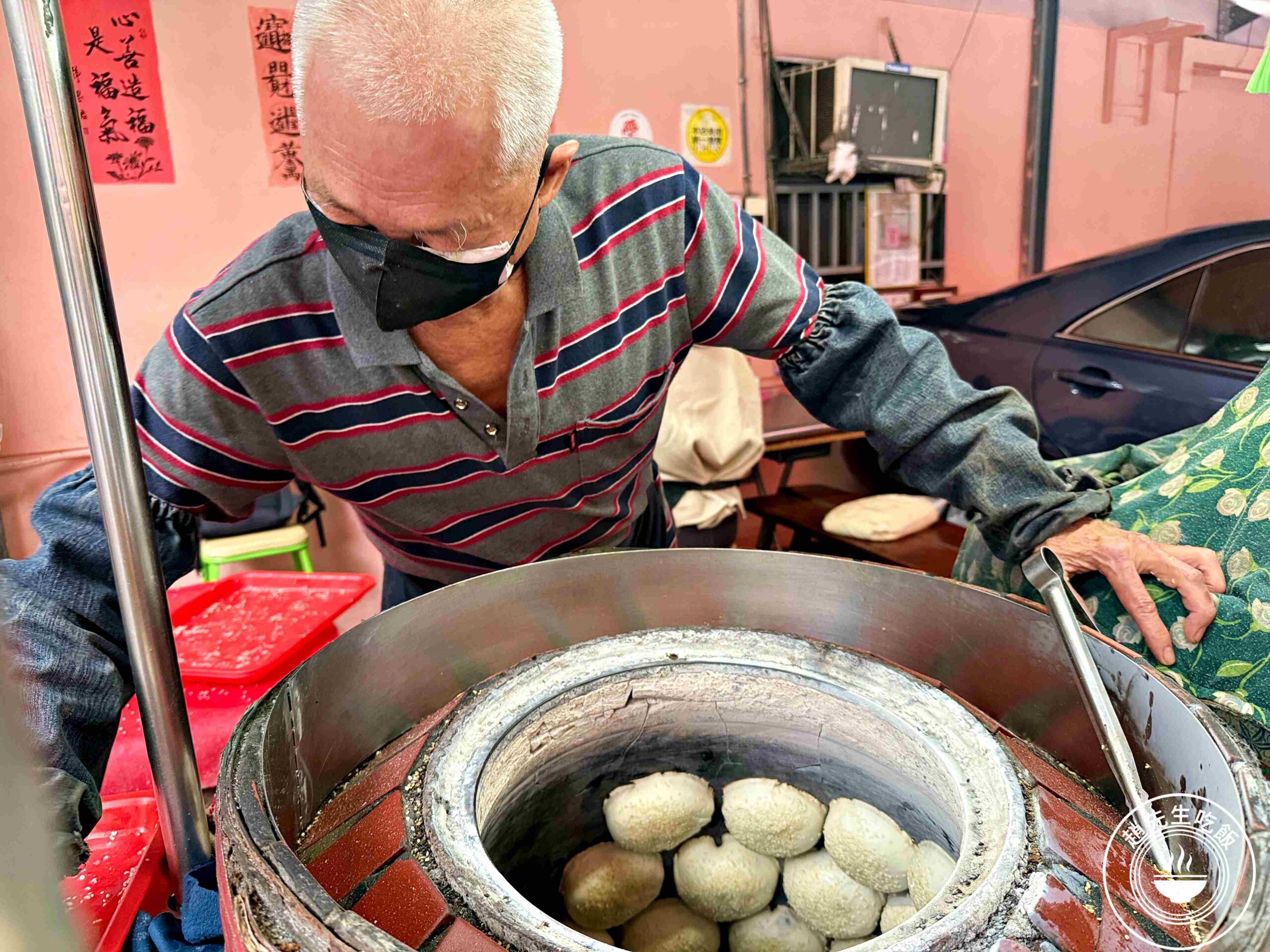 【蘆洲美食】海伯胡椒餅，巷弄隱藏版炭烤爆蔥爆肉，必吃胡椒餅推薦(菜單) @趙先生吃飯