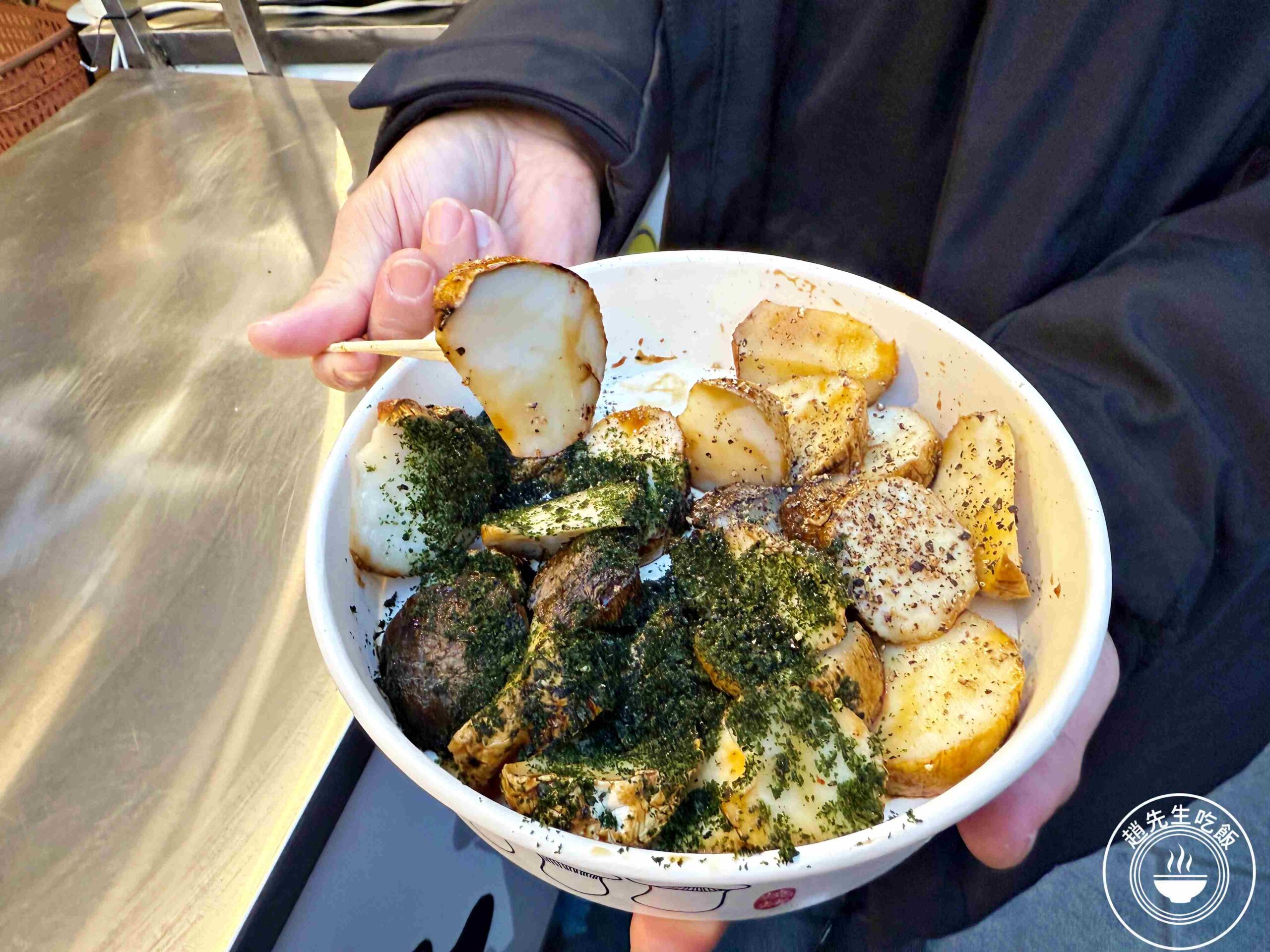 【士林美食】燒烤杏鮑菇，現烤多汁口感像吃肉一樣過癮，排隊美食推薦(菜單) @趙先生吃飯