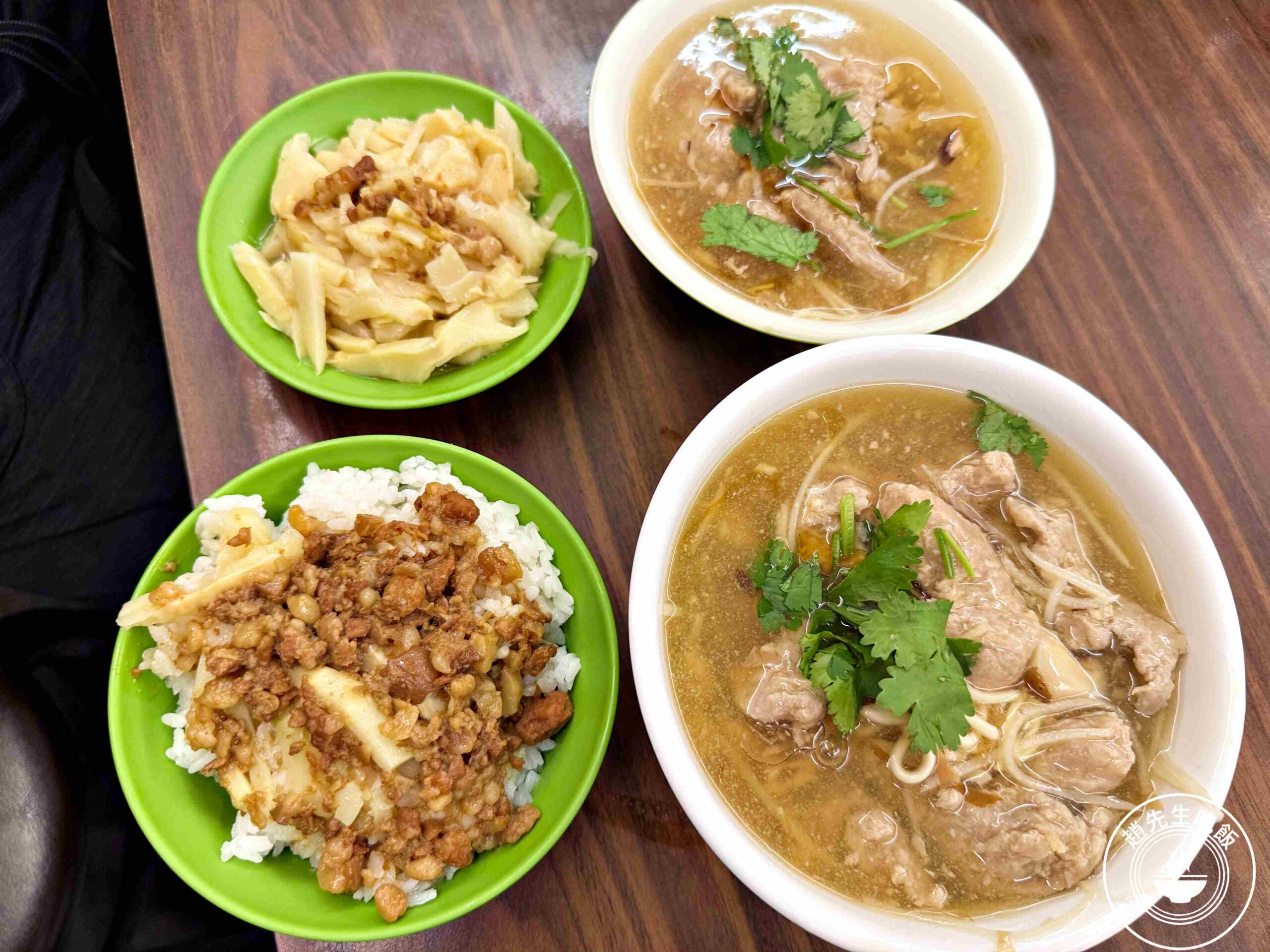 【東門美食】東門赤肉羹，不裹厚粉的豬後腿肉羹超有咬勁推薦(菜單) @趙先生吃飯