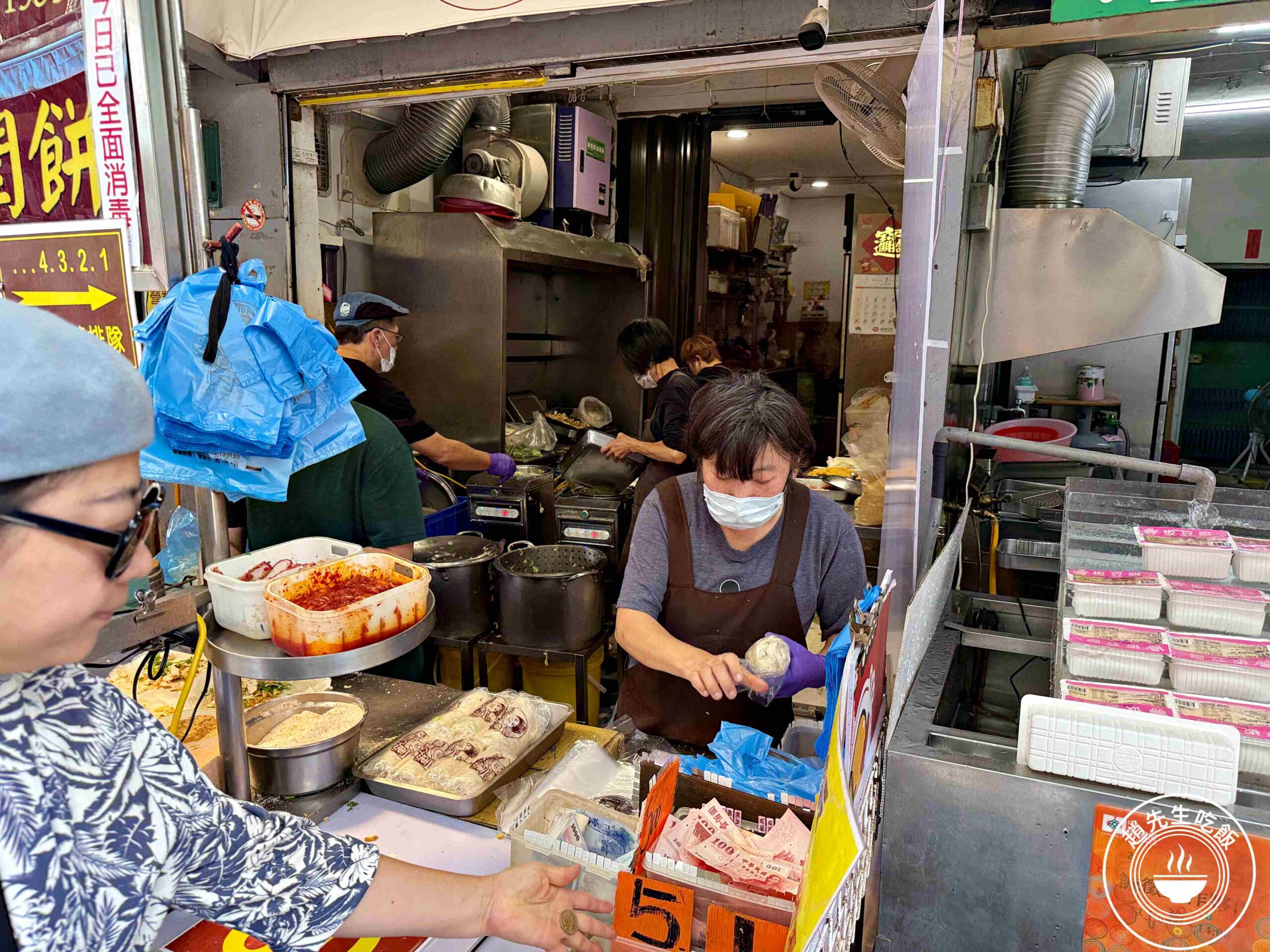 【東門美食】惠Q潤餅，市場內超排隊名店，極度好吃推薦(菜單) @趙先生吃飯