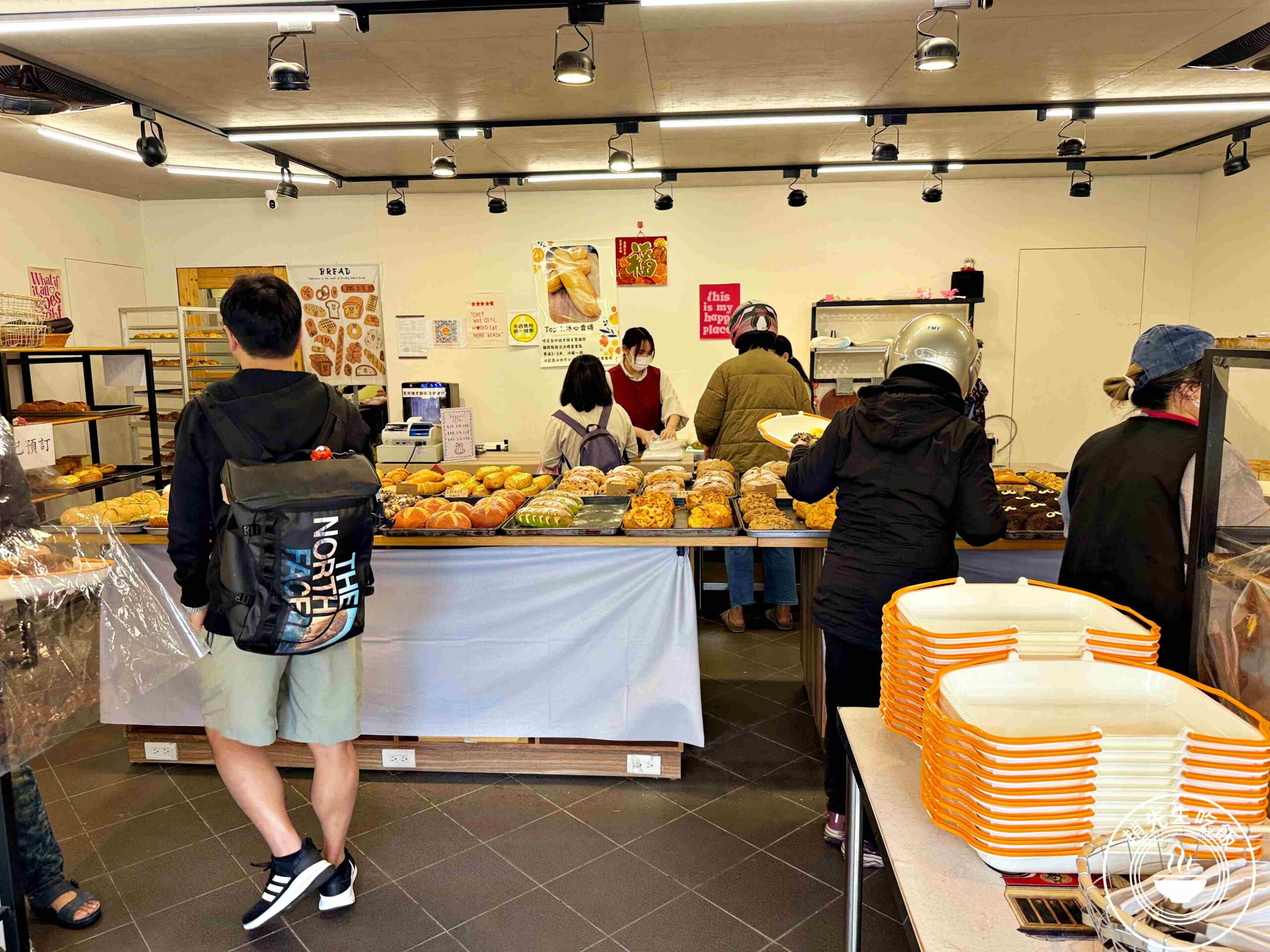 【天母美食】六小時麵包店，真正隱藏版巷弄小店，麵包紮實內餡多還更便宜推薦(菜單) @趙先生吃飯