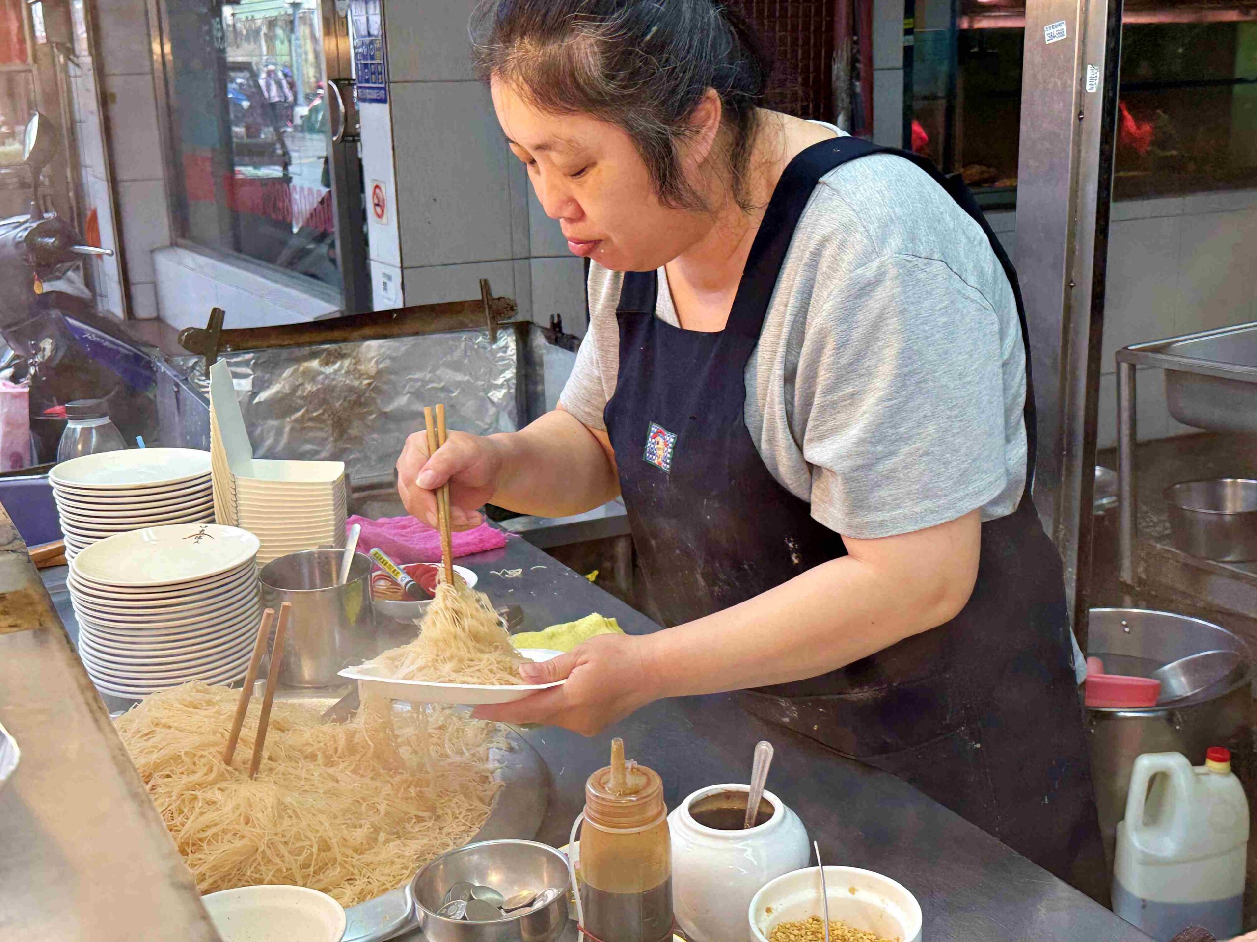 【三重美食】曾記花枝羹，在地50年老店，每一口都是厚實花枝，還可以加湯推薦(菜單) @趙先生吃飯