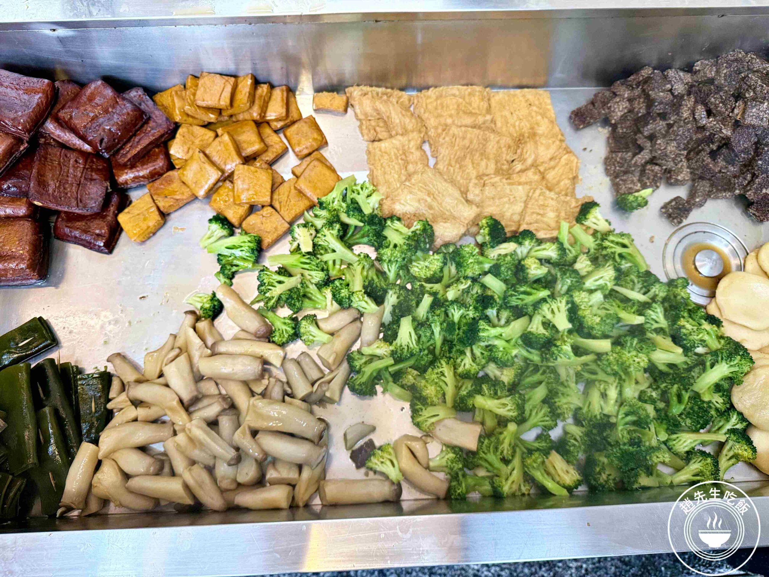 【三重美食】追蕾醬香黑鴨，隱藏版四川冷滷味，醬料、調味超強推薦(菜單) @趙先生吃飯