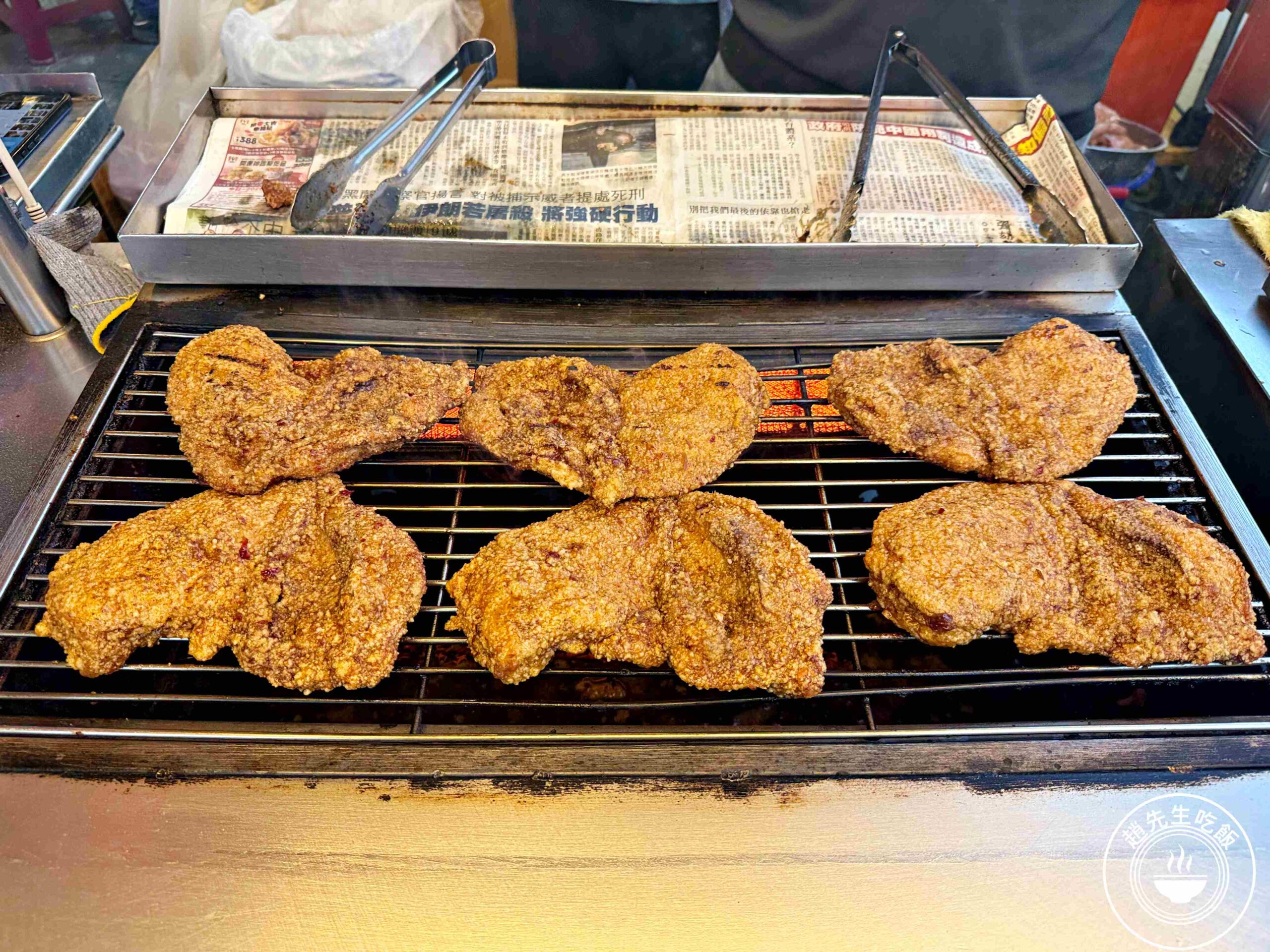 【士林夜市美食】家鄉碳烤雞排士林店，先炸後烤多汁雞排完勝豪大大推薦(菜單) @趙先生吃飯