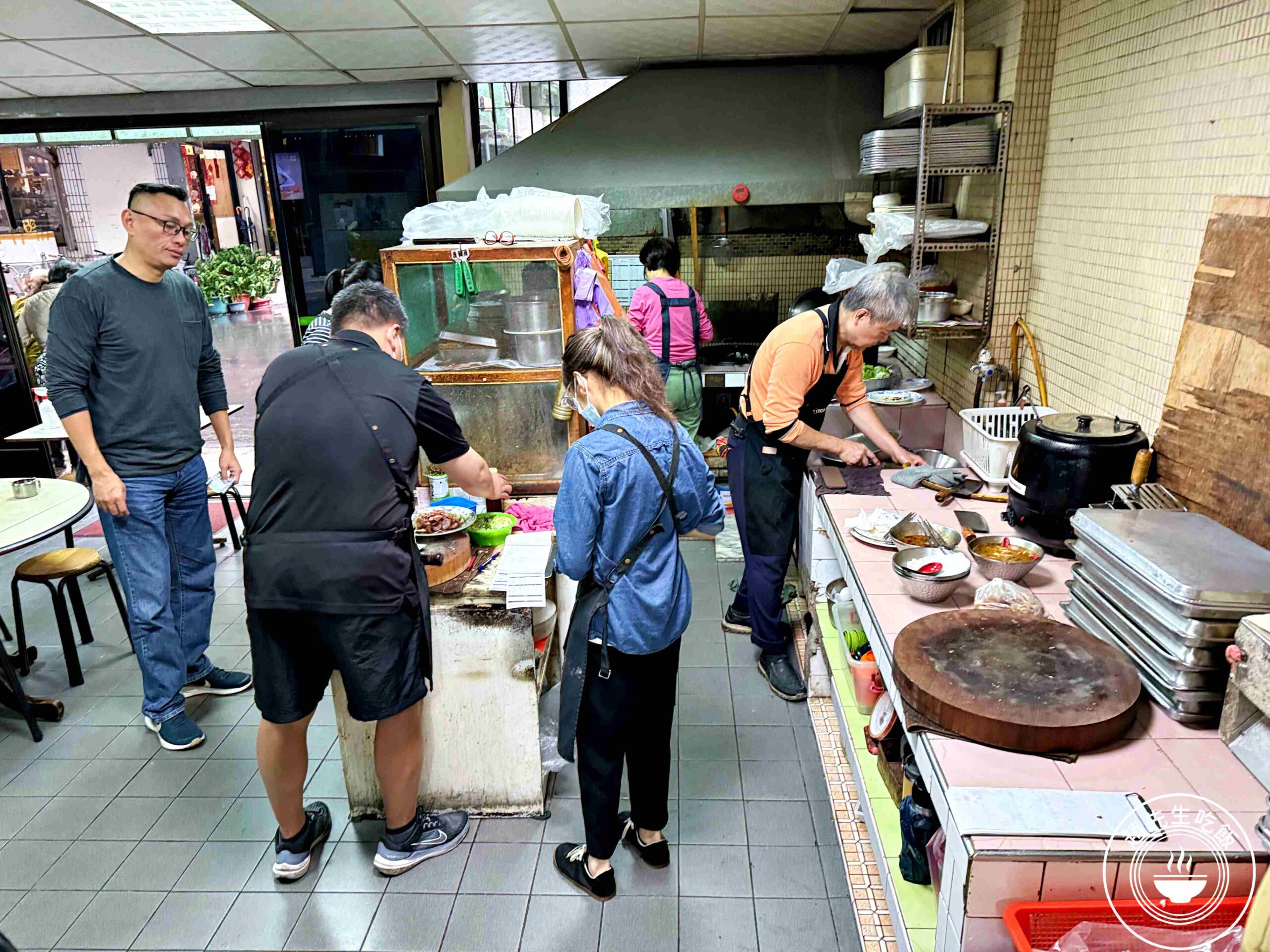 【大安美食】麗馥小吃，60年的眷村口味，滷味、炸醬麵超厲害(菜單) @趙先生吃飯