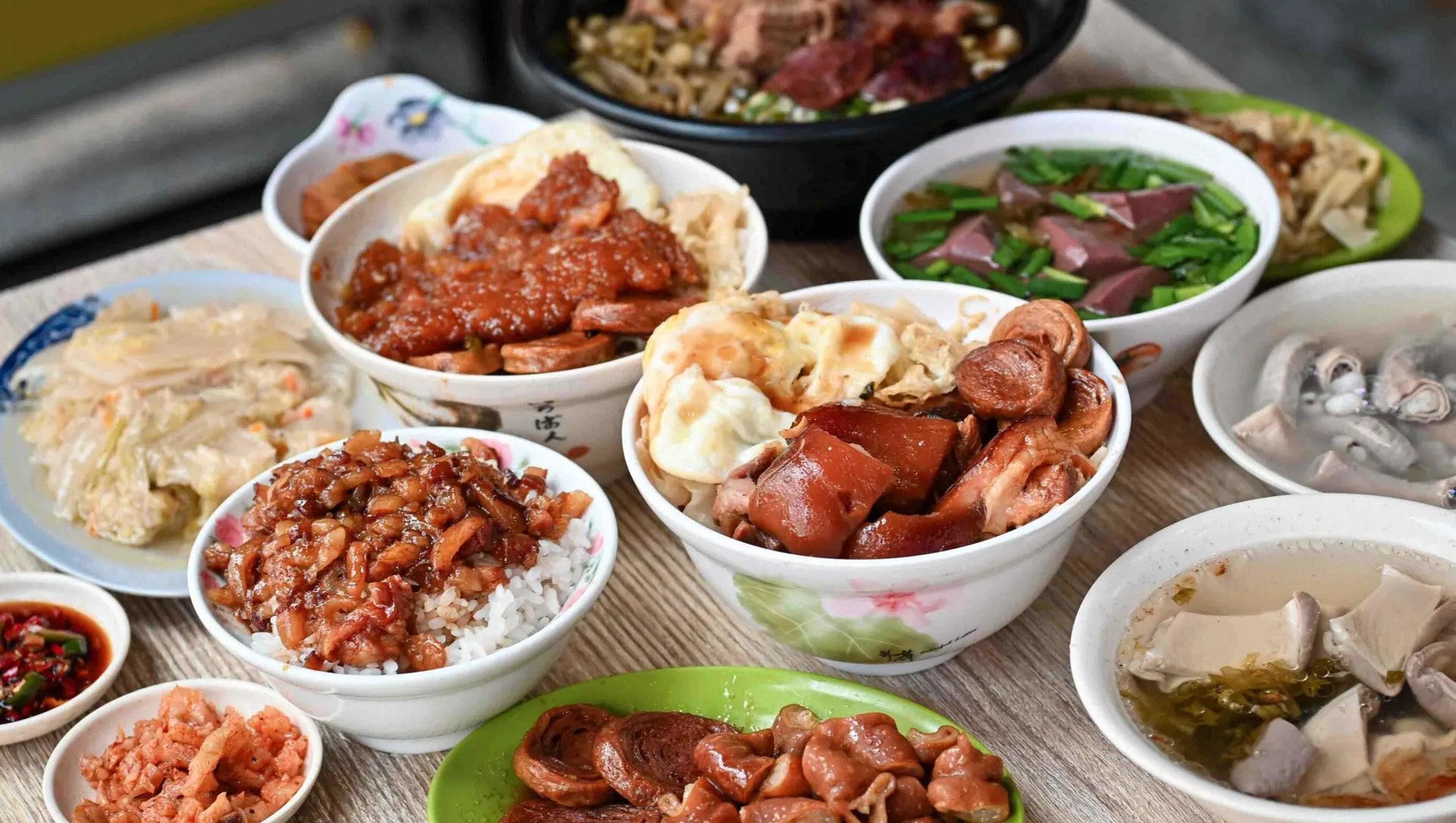 【新莊美食】後菜園艋舺腿庫飯,誇張便宜好吃便當,大雞腿只要100推薦(菜單) @趙先生吃飯 【新莊美食】後菜園艋舺腿庫飯,誇張便宜好吃便當,大雞腿只要100推薦(菜單) @趙先生吃飯