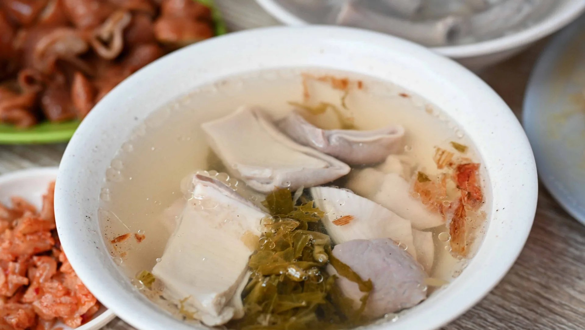 【新莊美食】後菜園艋舺腿庫飯，誇張便宜好吃便當，大雞腿只要100推薦(菜單) @趙先生吃飯