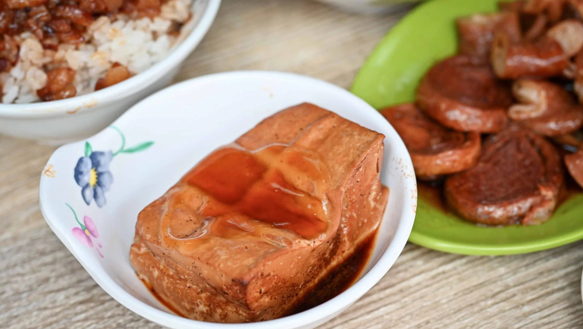 【新莊美食】後菜園艋舺腿庫飯,誇張便宜好吃便當,大雞腿只要100推薦(菜單) @趙先生吃飯 【新莊美食】後菜園艋舺腿庫飯,誇張便宜好吃便當,大雞腿只要100推薦(菜單) @趙先生吃飯