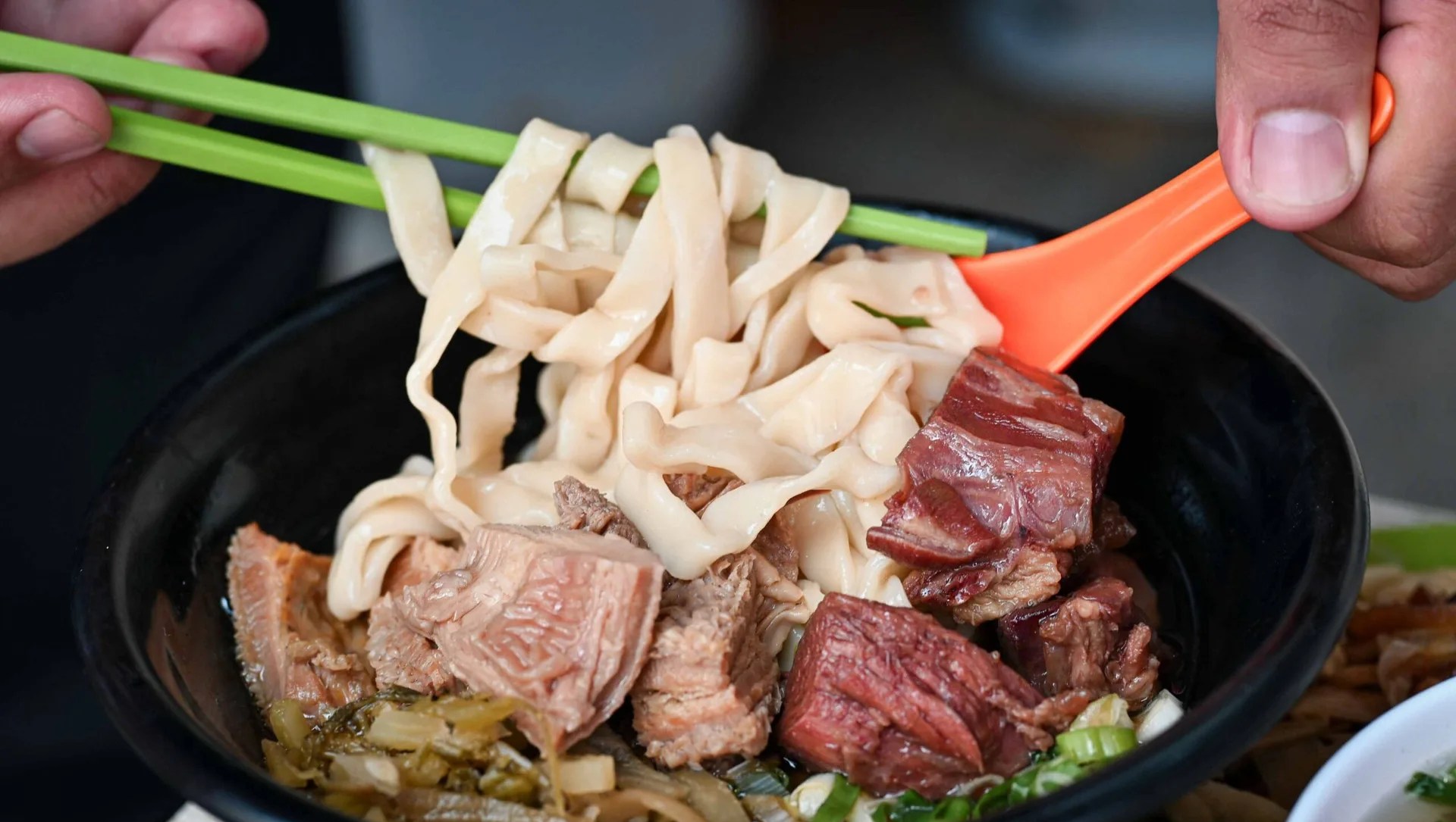 【新莊美食】後菜園艋舺腿庫飯,誇張便宜好吃便當,大雞腿只要100推薦(菜單) @趙先生吃飯 【新莊美食】後菜園艋舺腿庫飯,誇張便宜好吃便當,大雞腿只要100推薦(菜單) @趙先生吃飯