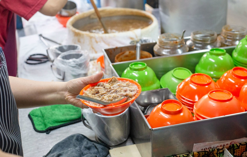 【三重美食】龍濱大腸麵線，四大麵線之一，在地超過35年麵線大腸鋪滿滿 (菜單) @趙先生吃飯