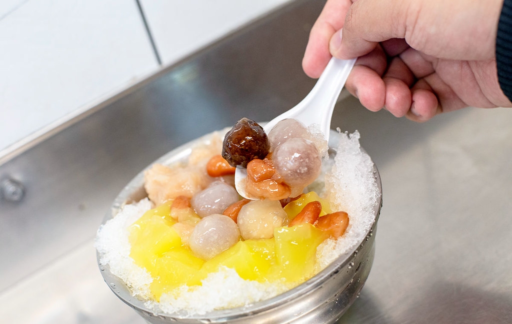 【景美夜市美食】景美豆花，營業到半夜的超人氣排隊甜湯，大碗又好吃推薦(菜單) @趙先生吃飯