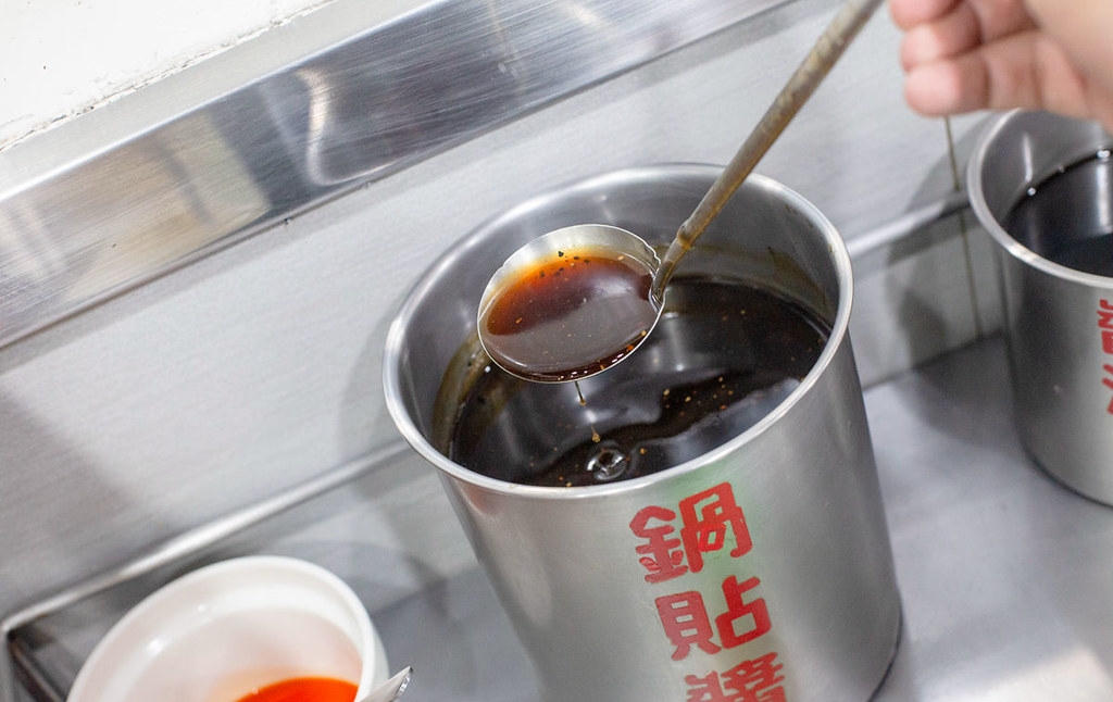 【三重美食】雲林鍋貼，鍋貼、脆皮蛋煎、蚵仔煎超酥脆配東石鮮蚵肥美推薦 (菜單) @趙先生吃飯