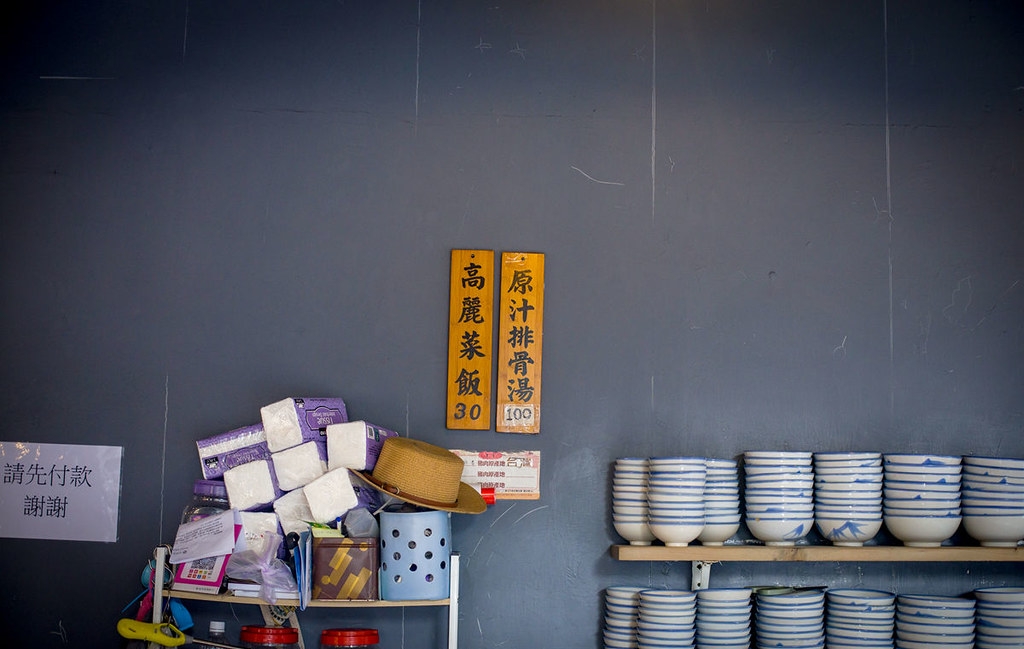 【南京復興美食】排骨湯 高麗菜飯，只賣兩樣生意好到爆，蘿蔔排骨湯好喝可加湯推薦(菜單) @趙先生吃飯