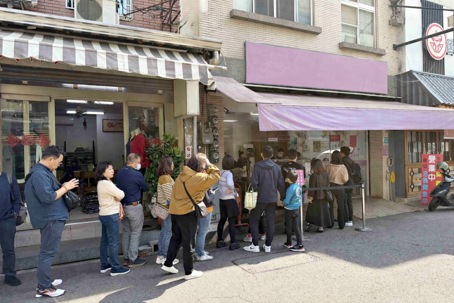 【台南美食】葉家小卷米粉，小卷新鮮厚實，湯頭鮮甜，米其林跟500碗也推薦(菜單)