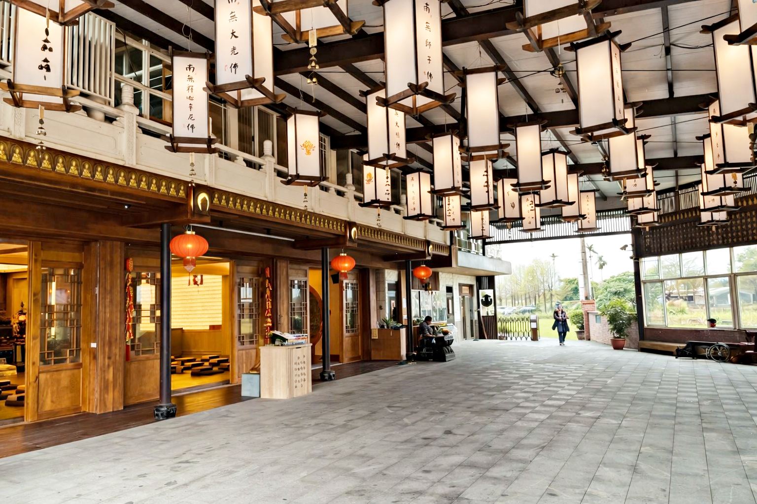 【宜蘭美食景點】《宜蘭北后寺》、《聽水咖啡》，秒飛日本免門票禪意庭園配溪景咖啡推薦(菜單) @趙先生吃飯