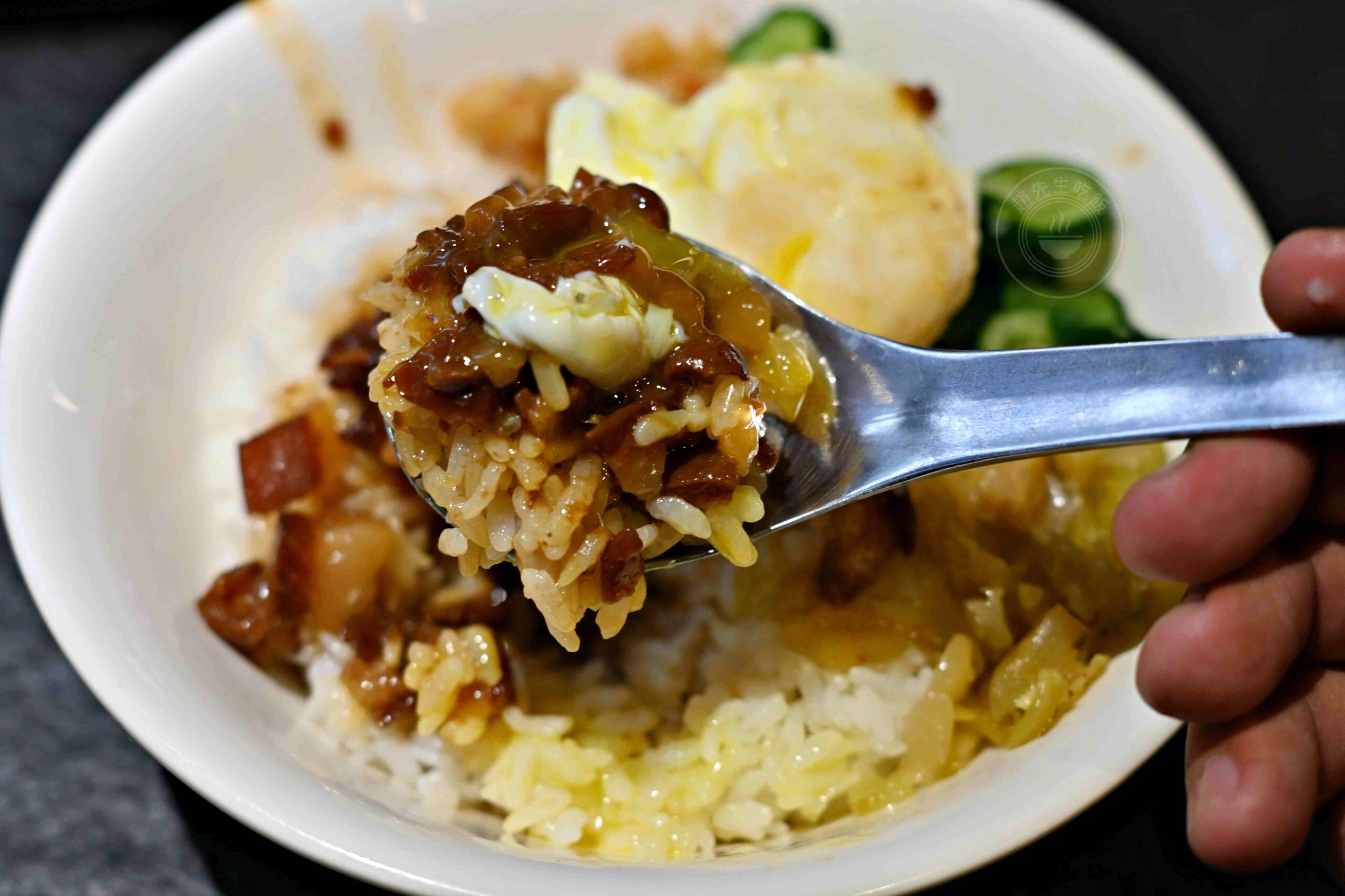 【西門美食】西門麵店銷魂豬腳飯，60年老店24小時營業，必點銷魂豬腳飯配半熟蛋 (菜單) @趙先生吃飯