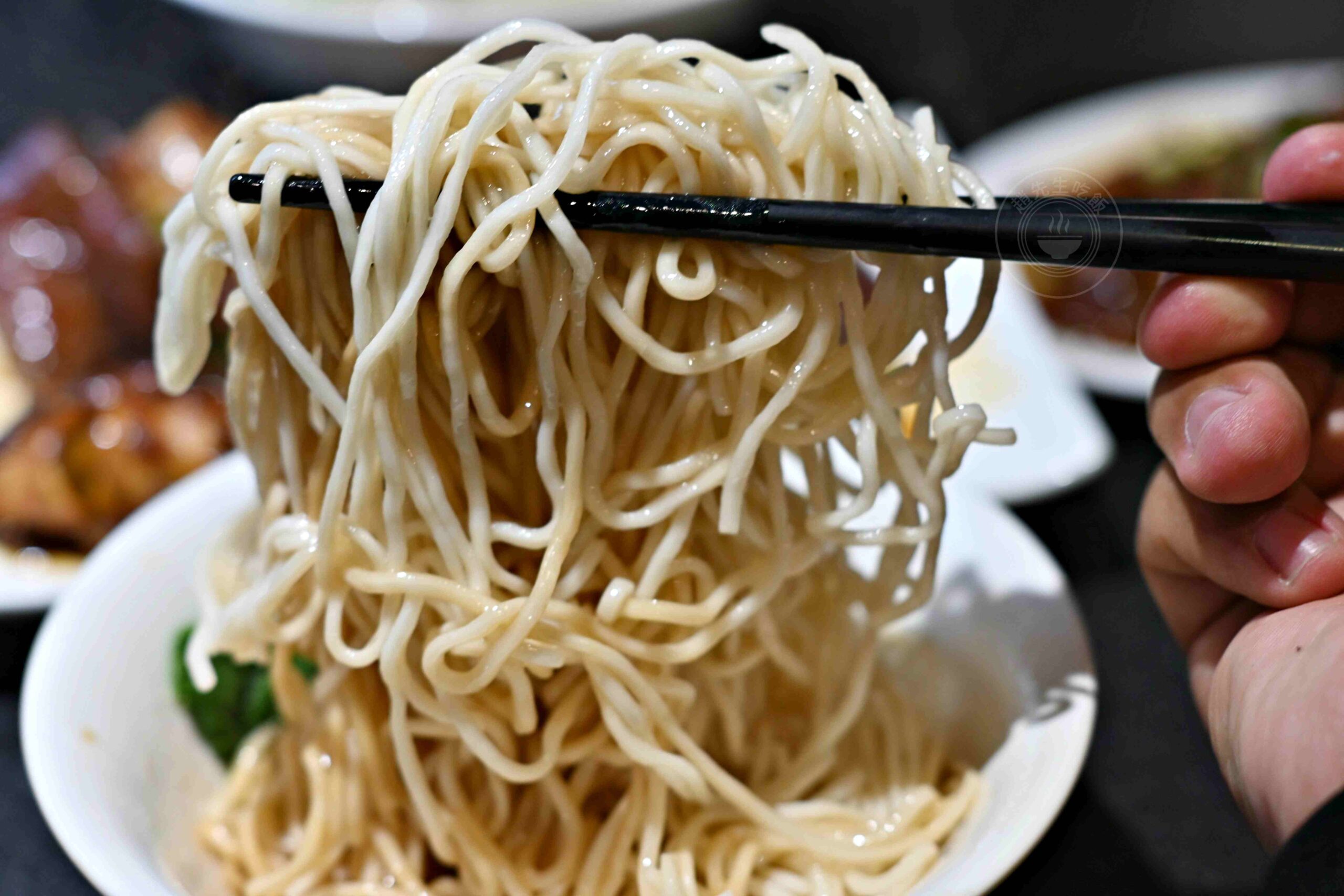 【西門美食】西門麵店銷魂豬腳飯，60年老店24小時營業，必點銷魂豬腳飯配半熟蛋 (菜單) @趙先生吃飯