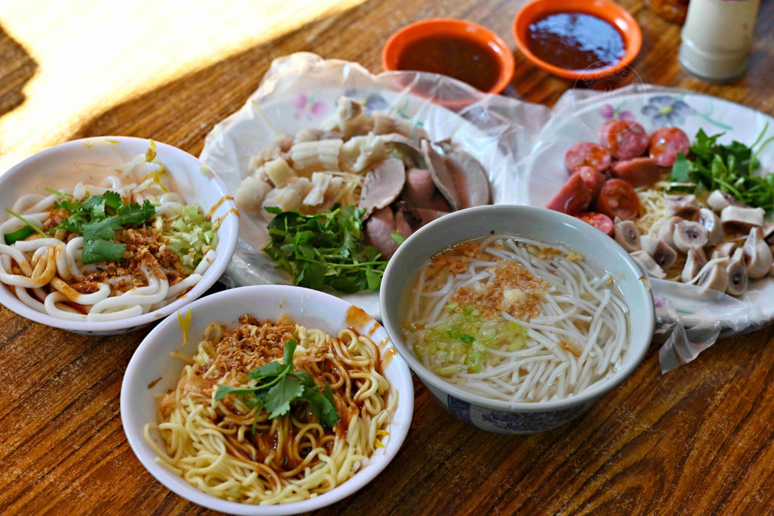 【三重美食】麗紅米粉湯,傳承三代80年市場老字號,手工大腸頭、米粉湯黑白切都推薦(菜單) @趙先生吃飯 【三重美食】麗紅米粉湯,傳承三代80年市場老字號,手工大腸頭、米粉湯黑白切都推薦(菜單) @趙先生吃飯