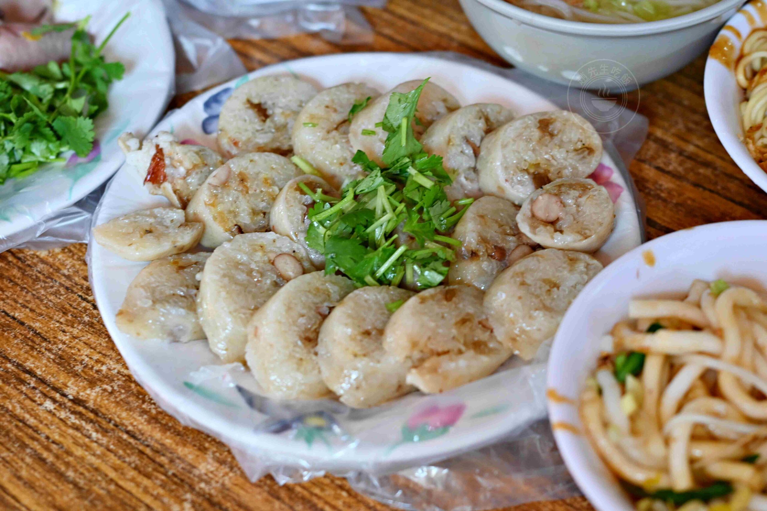 【三重美食】麗紅米粉湯,傳承三代80年市場老字號,手工大腸頭、米粉湯黑白切都推薦(菜單) @趙先生吃飯 【三重美食】麗紅米粉湯,傳承三代80年市場老字號,手工大腸頭、米粉湯黑白切都推薦(菜單) @趙先生吃飯