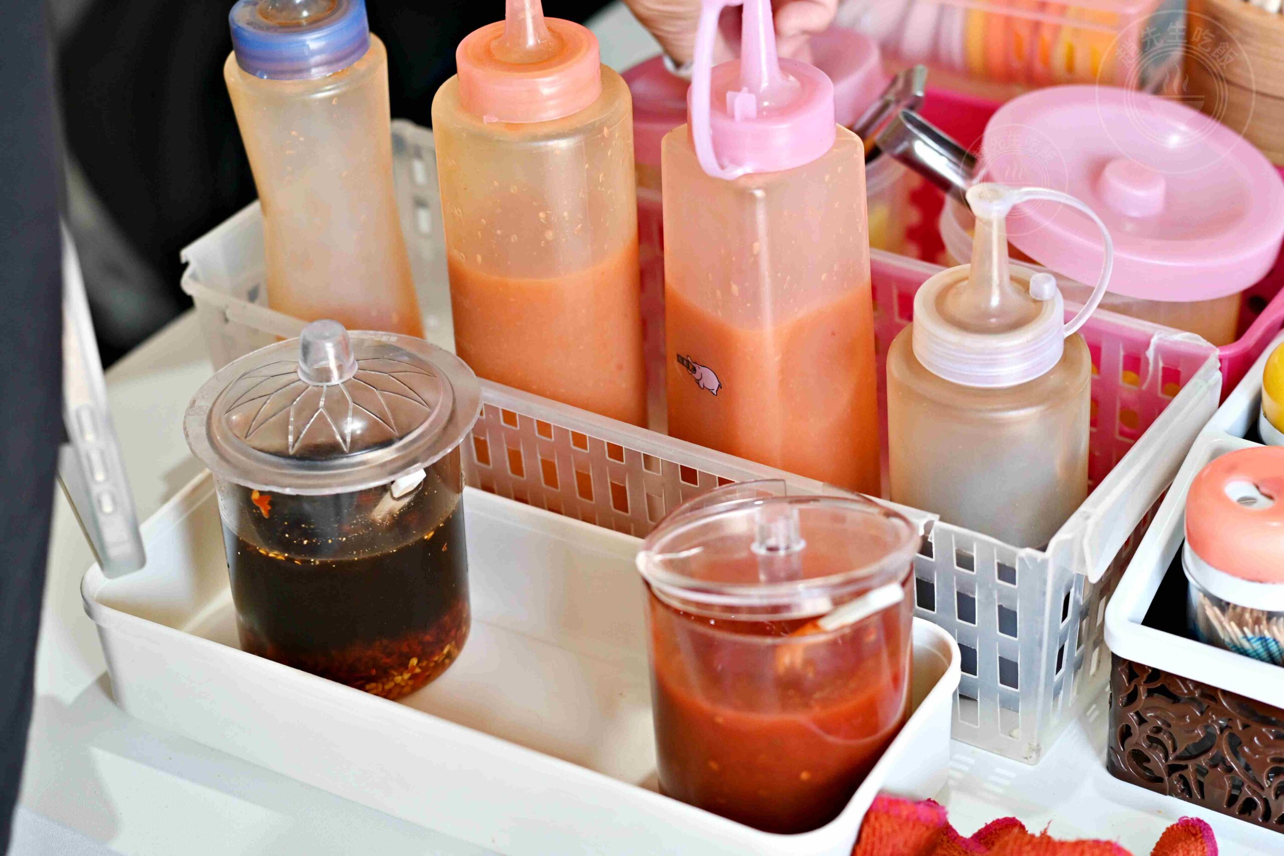 【三重美食】三重老牌油飯四神湯，在地人從小吃到大的經典早午餐 (菜單) @趙先生吃飯