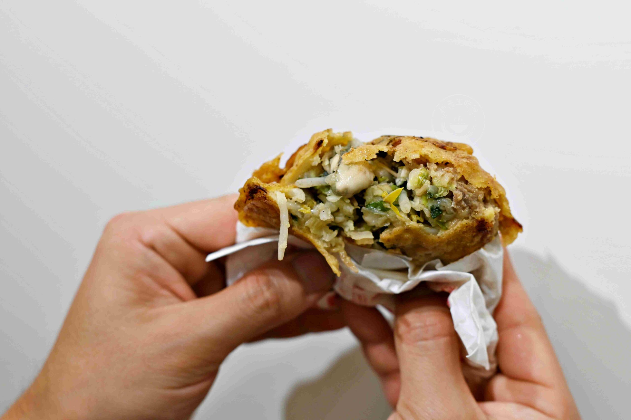 【台南美食】春蚵嗲，國華街必吃銅板價爆餡炸物推薦蚵嗲、蝦捲(菜單) @趙先生吃飯