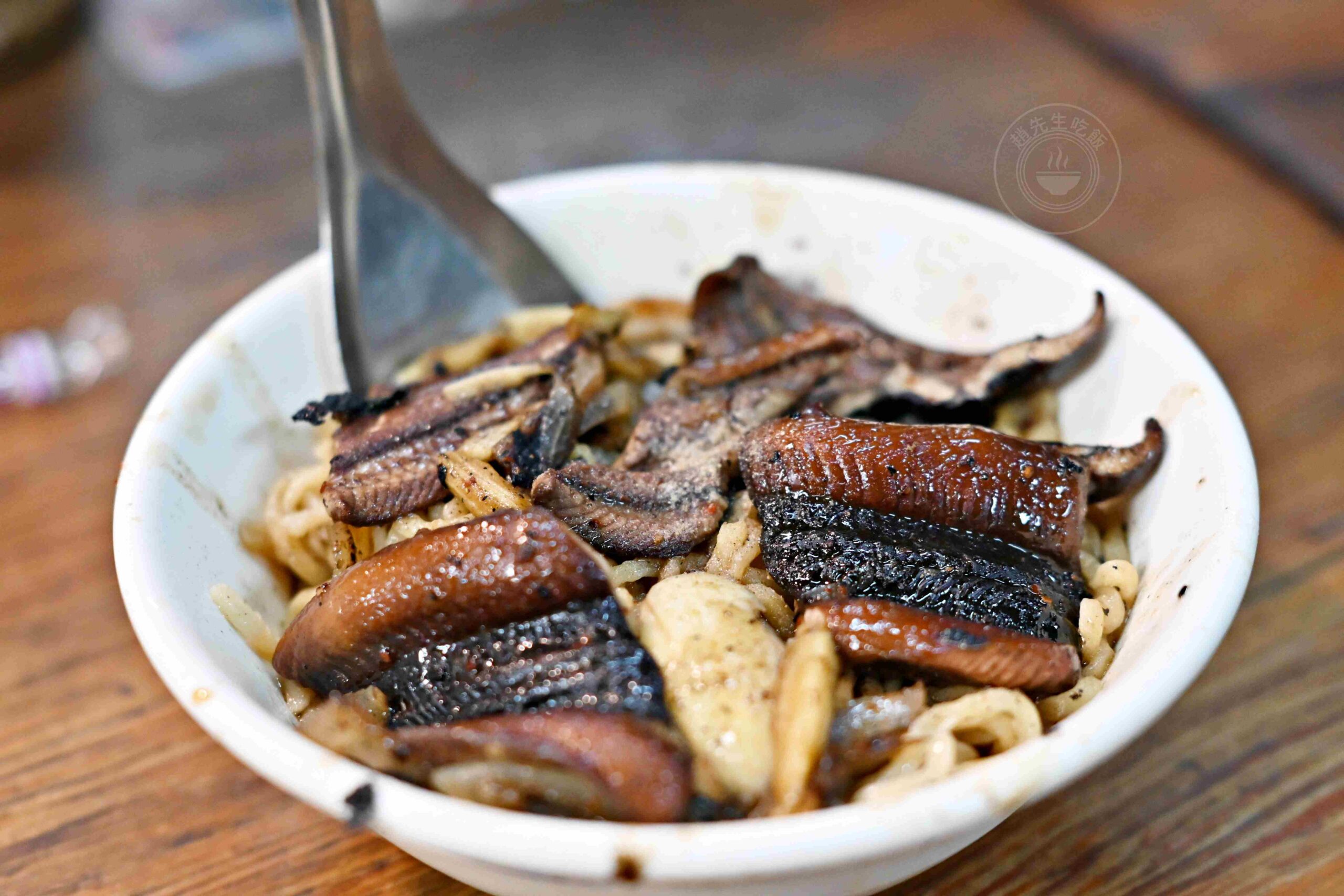 【台南美食】阿江鱔魚意麵，無招牌在地人私藏好吃鱔魚麵老字號推薦(菜單) @趙先生吃飯