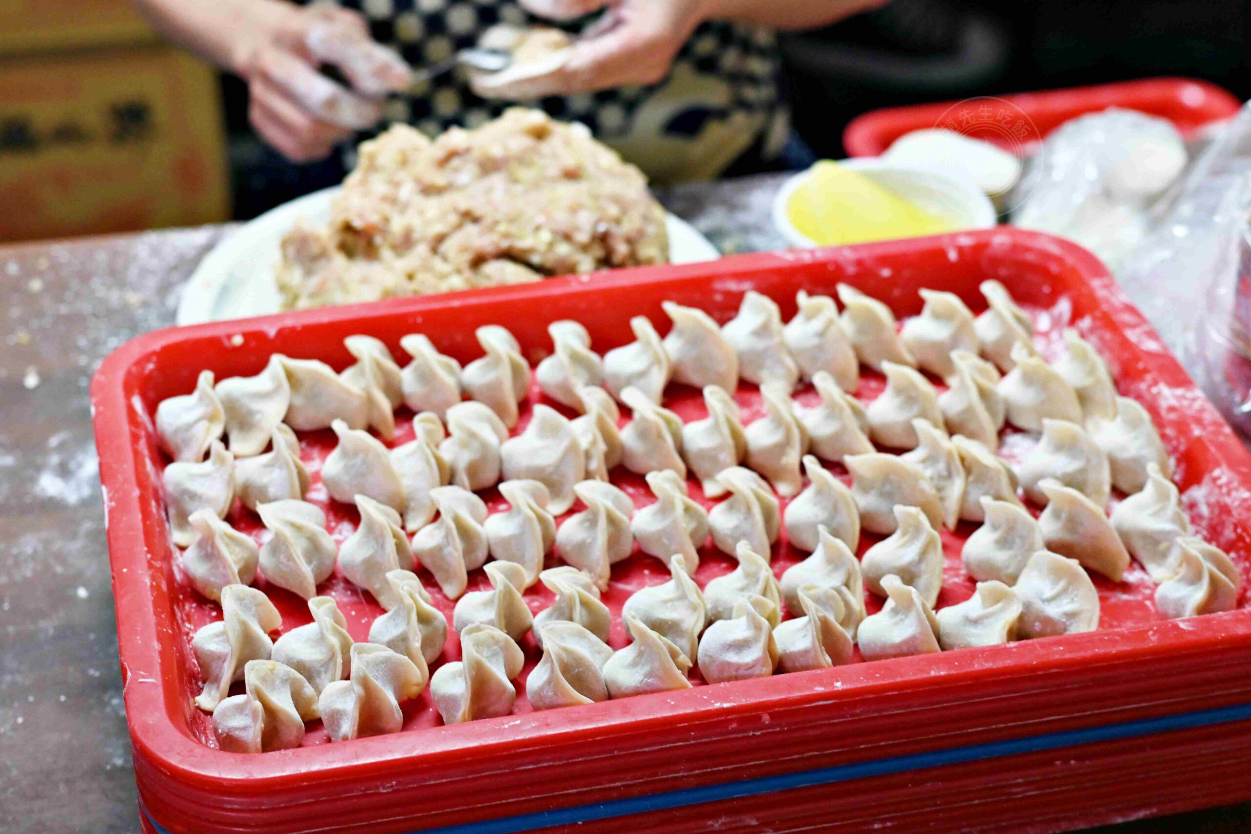 【台南美食】朗頡水餃，在地人不想說的銅板價麵食跟水餃，卻是極度好吃推薦(菜單) @趙先生吃飯