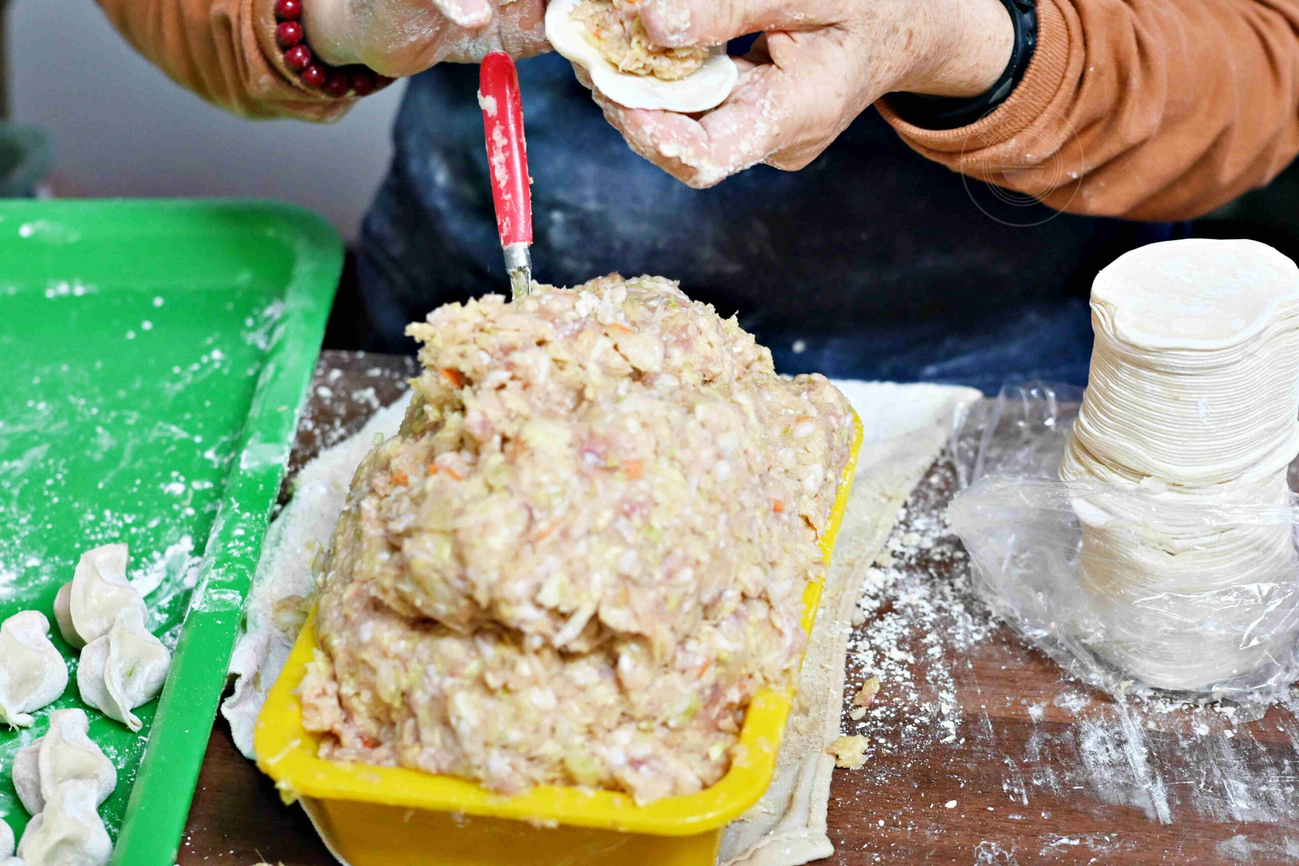 【台南美食】朗頡水餃，在地人不想說的銅板價麵食跟水餃，卻是極度好吃推薦(菜單) @趙先生吃飯