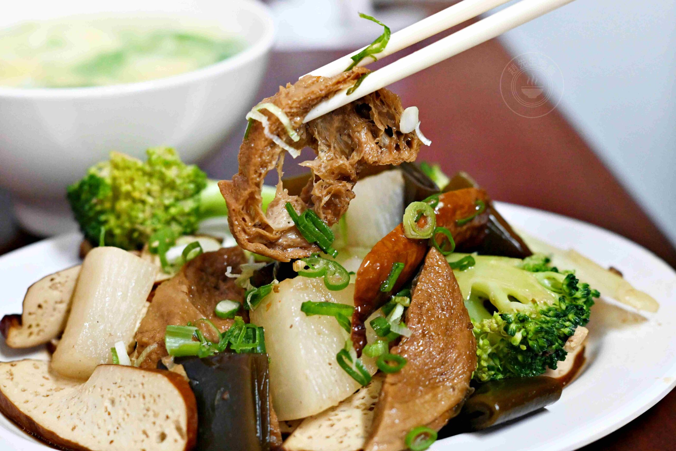 【台南美食】朗頡水餃，在地人不想說的銅板價麵食跟水餃，卻是極度好吃推薦(菜單) @趙先生吃飯