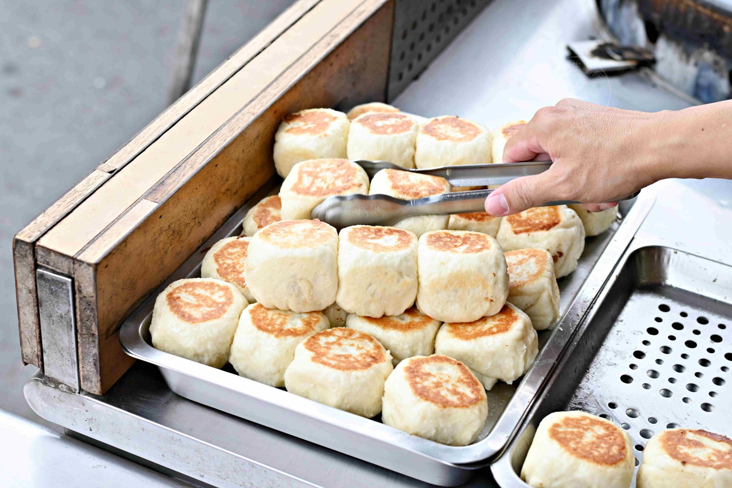 【台南美食】裕農水煎包,在地人真心推薦,一天只賣五小時的現煎水煎包推薦(菜單) @趙先生吃飯 【台南美食】裕農水煎包,在地人真心推薦,一天只賣五小時的現煎水煎包推薦(菜單) @趙先生吃飯