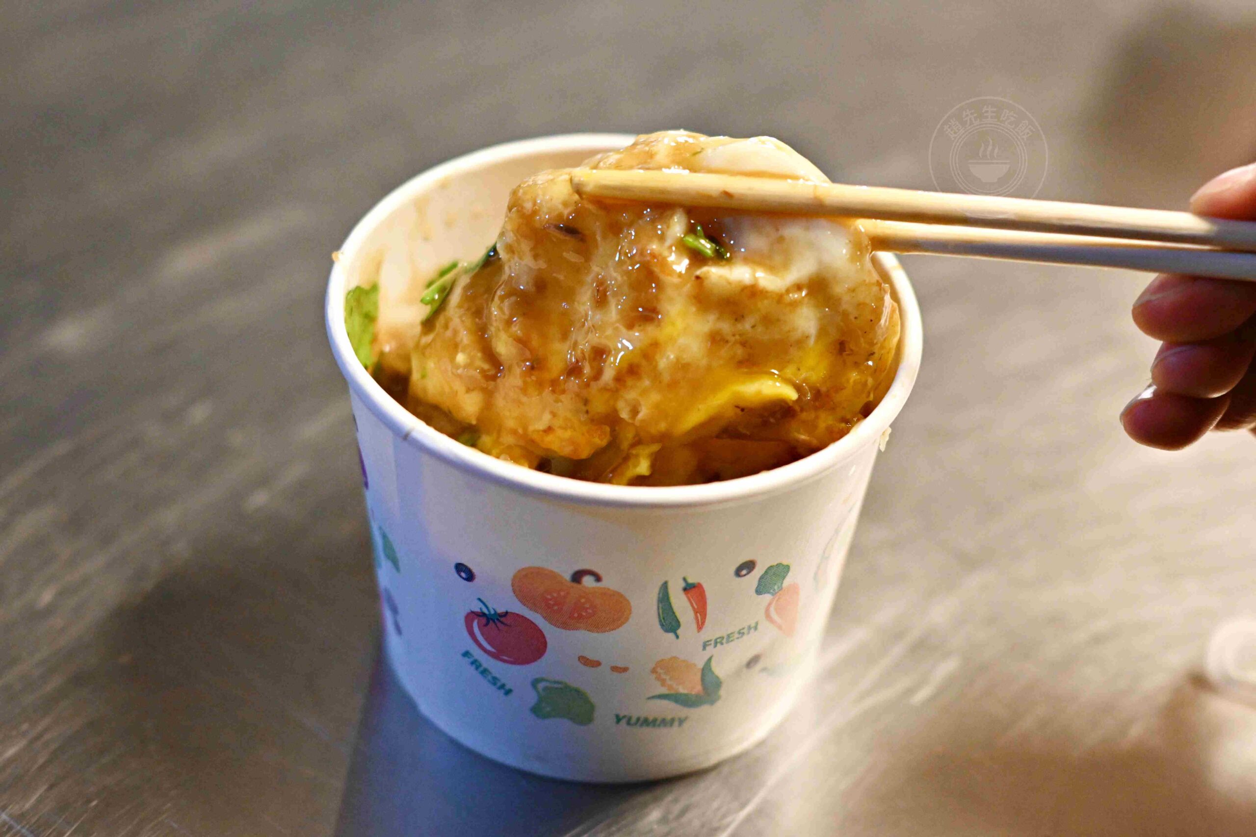 【台南美食】陳記大灣粿仔，大灣黃昏市場60年排隊老店，靈魂醬汁小吃推薦加蛋(菜單) @趙先生吃飯