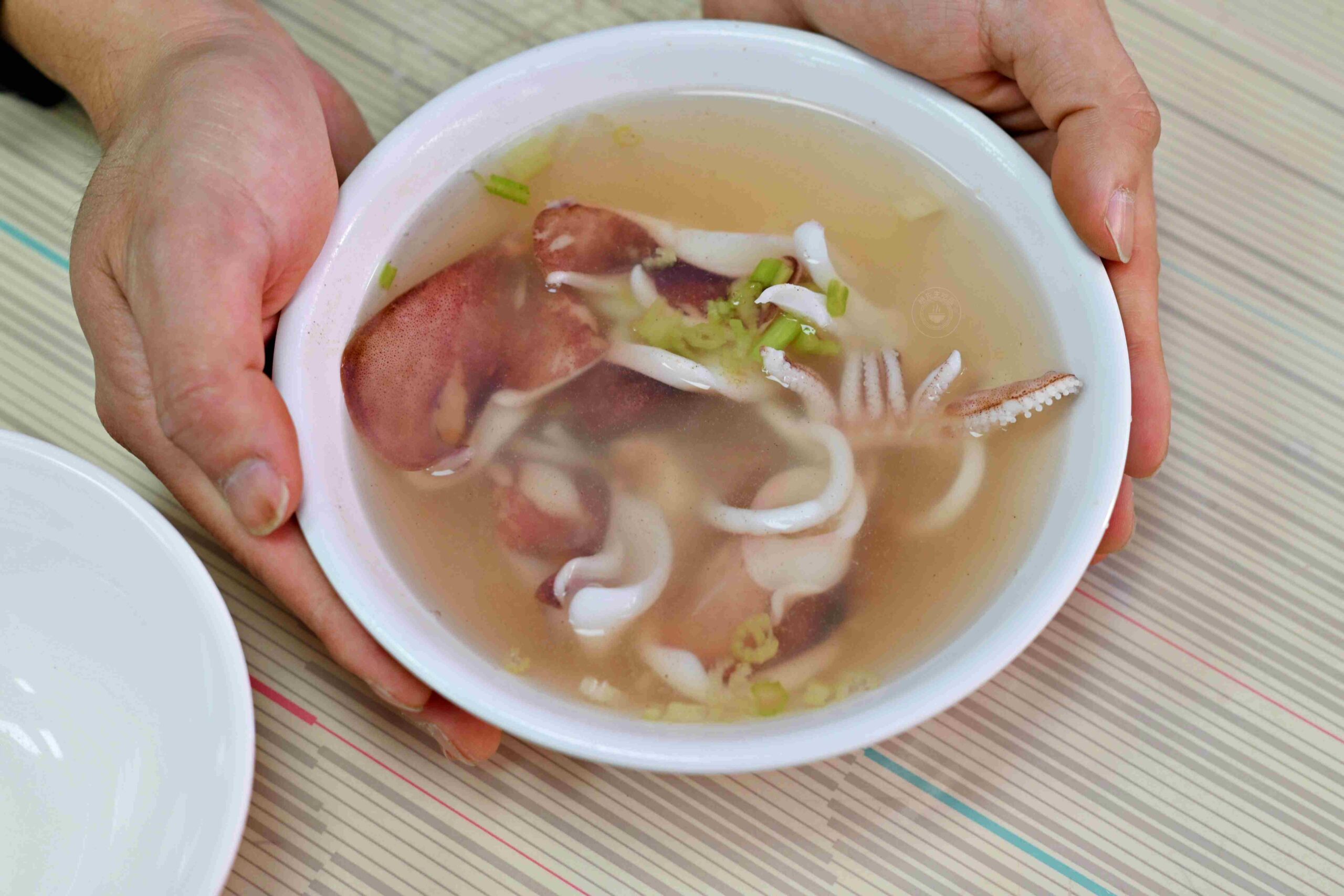 【台南美食】葉家小卷米粉，每天排隊賣完就收的Q彈粗米粉，米其林跟500碗也愛(菜單) @趙先生吃飯