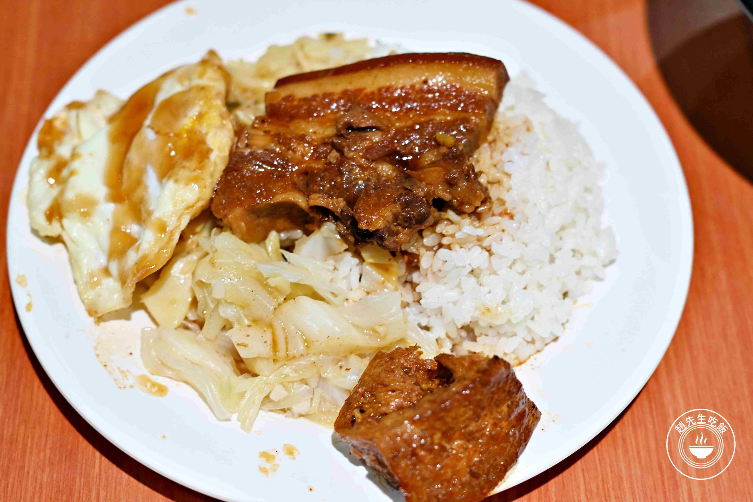 【新莊美食】後菜園艋舺腿庫飯，誇張便宜好吃便當，大雞腿只要100推薦(菜單) @趙先生吃飯