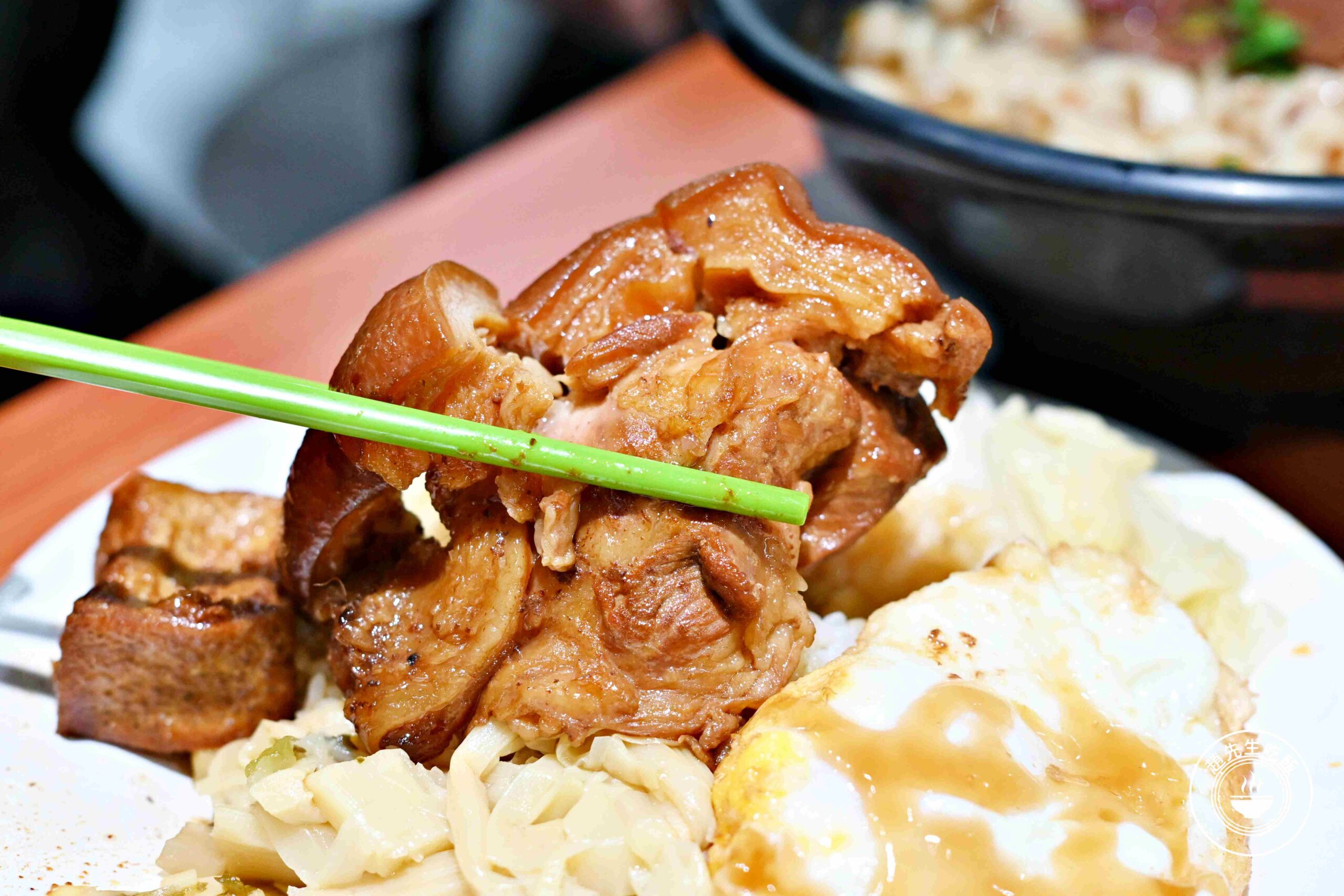 【新莊美食】後菜園艋舺腿庫飯,誇張便宜好吃便當,大雞腿只要100推薦(菜單) @趙先生吃飯 【新莊美食】後菜園艋舺腿庫飯,誇張便宜好吃便當,大雞腿只要100推薦(菜單) @趙先生吃飯