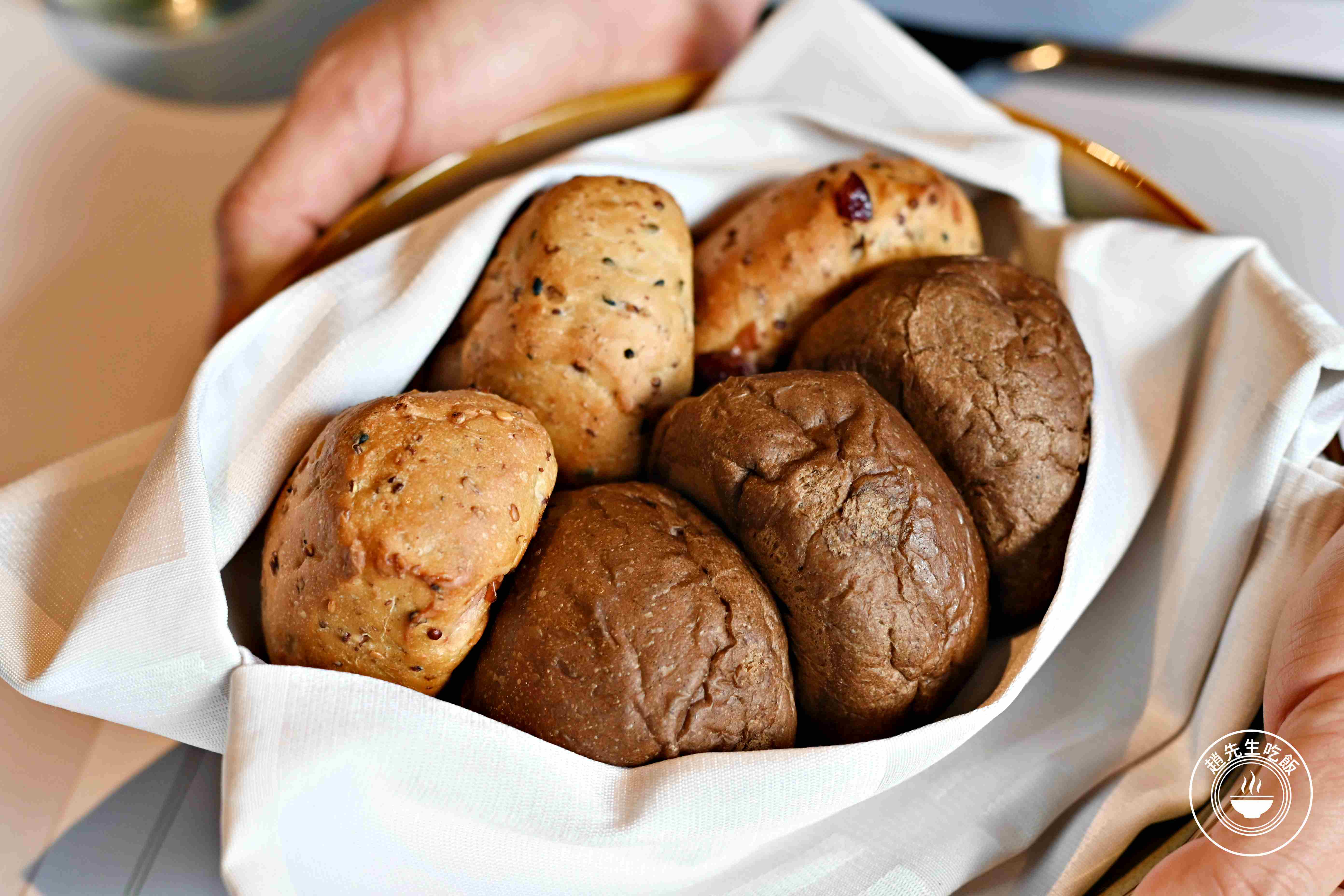 【桃園美食】雅室牛排桃園藝文店,台北30年老店品質神複製,經典濃湯跟牛排推薦 (菜單/價錢) @趙先生吃飯 【桃園美食】雅室牛排桃園藝文店,台北30年老店品質神複製,經典濃湯跟牛排推薦 (菜單/價錢) @趙先生吃飯