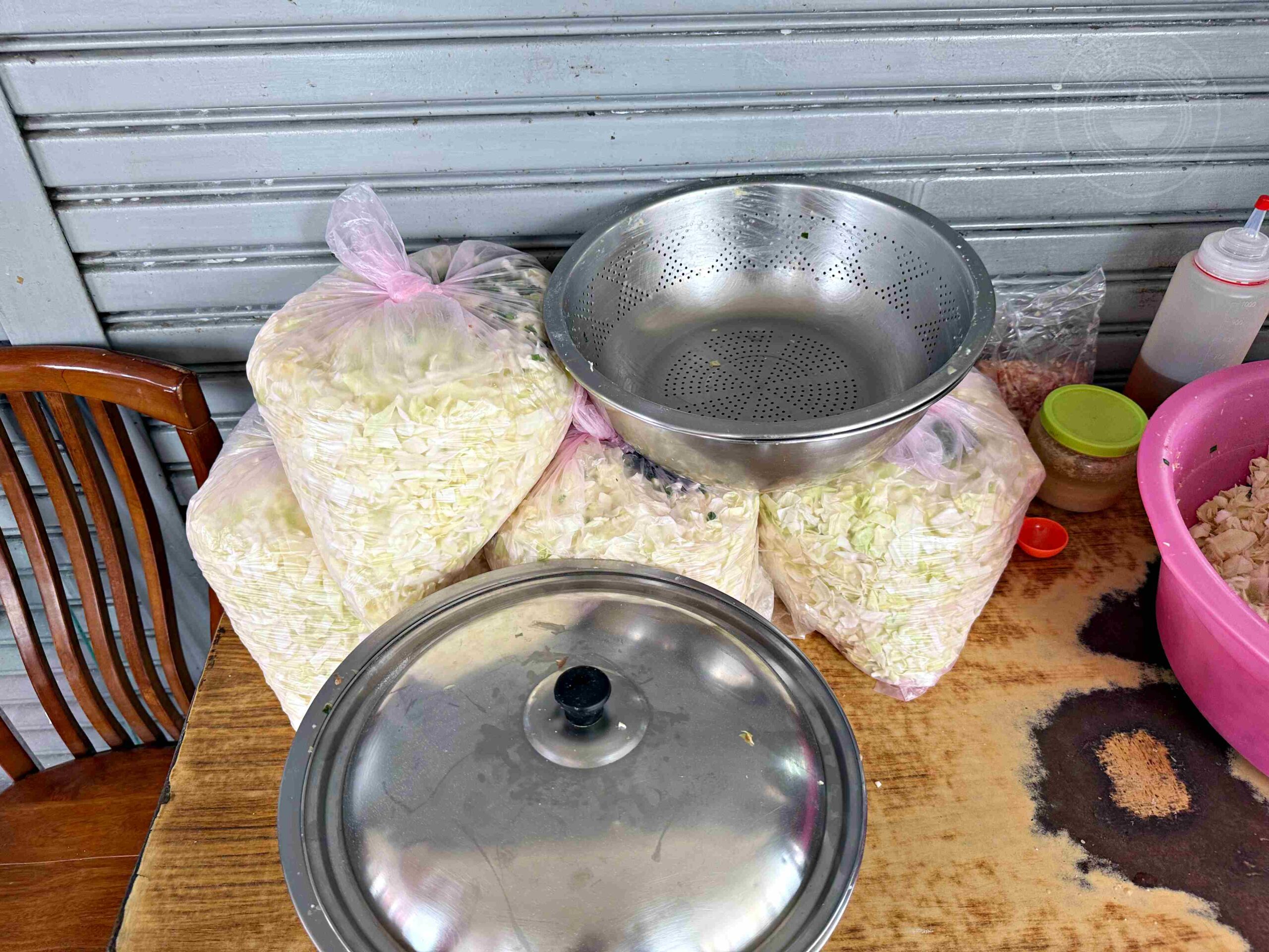 【台南美食】裕農水煎包，在地人真心推薦，一天只賣五小時的現煎水煎包推薦(菜單) @趙先生吃飯