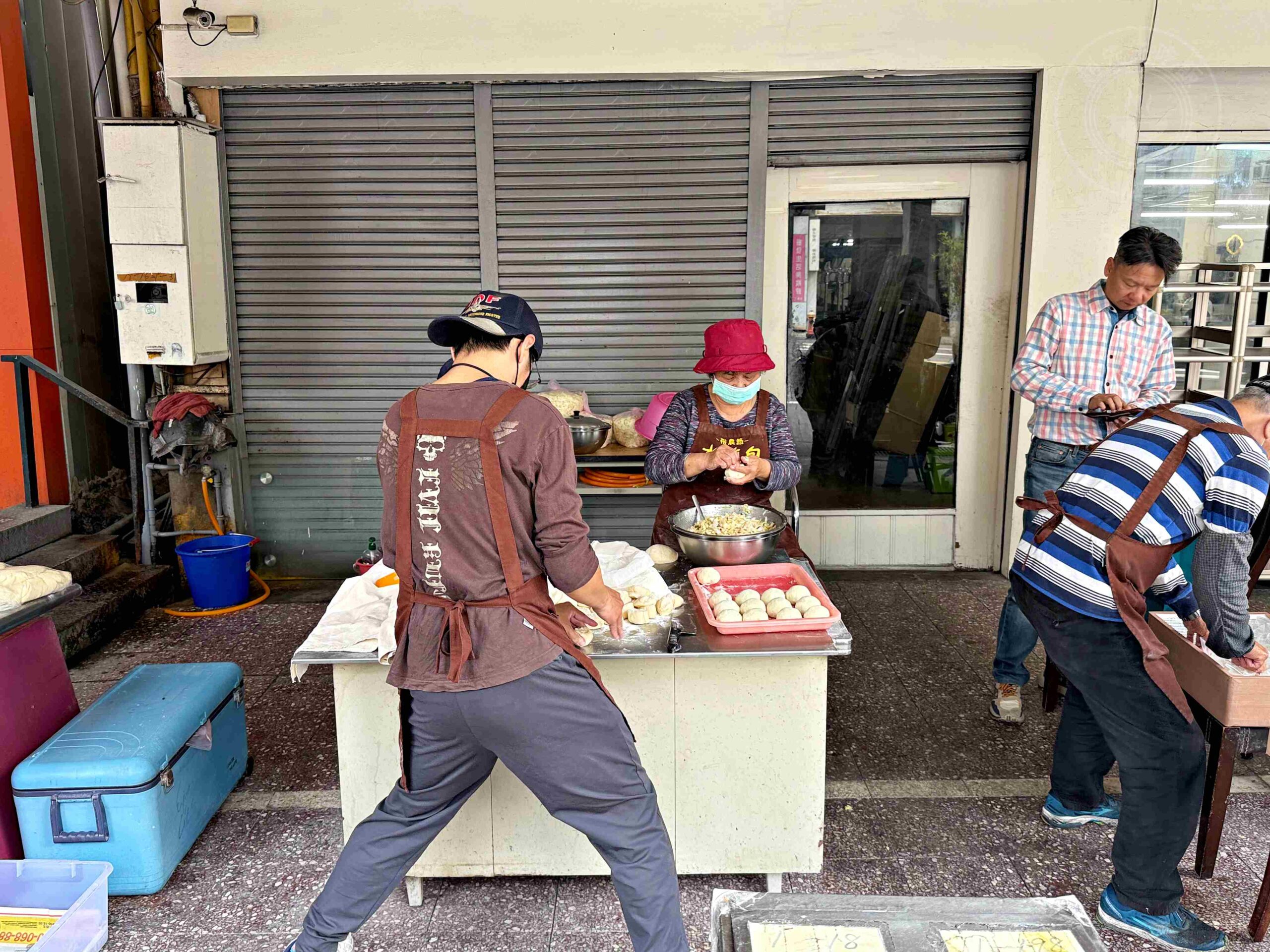 【台南美食】裕農水煎包,在地人真心推薦,一天只賣五小時的現煎水煎包推薦(菜單) @趙先生吃飯 【台南美食】裕農水煎包,在地人真心推薦,一天只賣五小時的現煎水煎包推薦(菜單) @趙先生吃飯