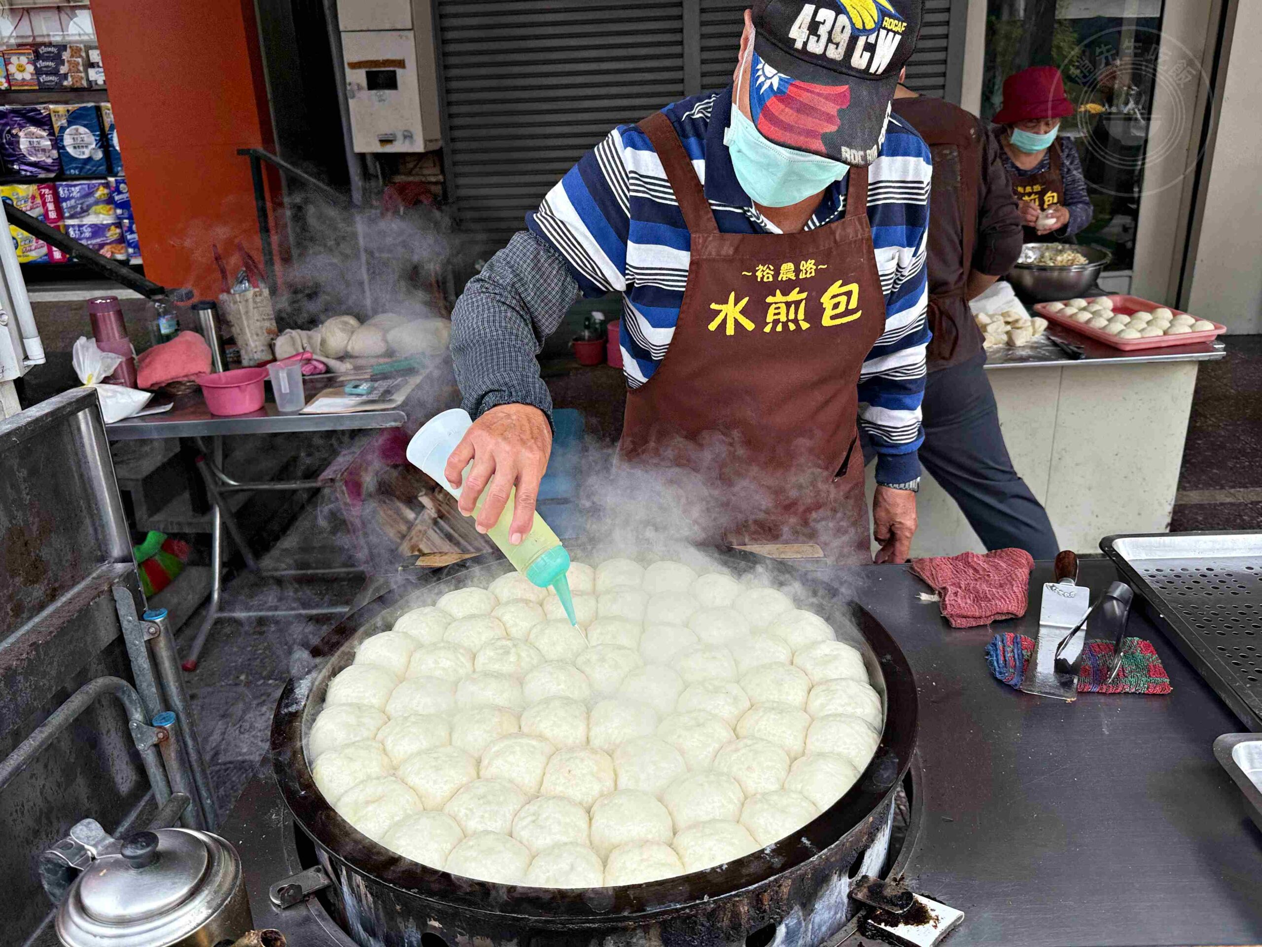 【台南美食】裕農水煎包，在地人真心推薦，一天只賣五小時的現煎水煎包推薦(菜單) @趙先生吃飯