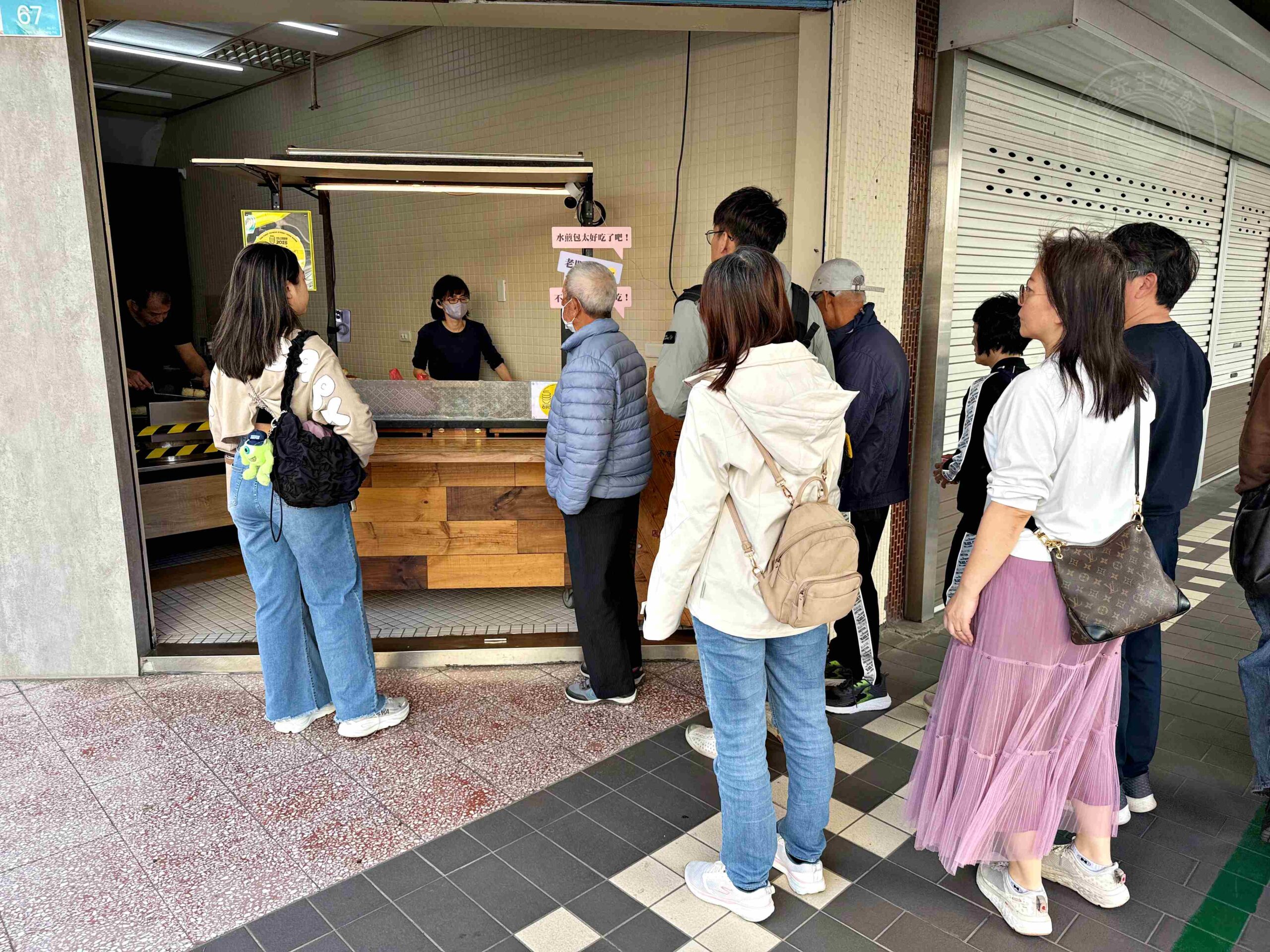【台南美食】棠口水煎包，500碗肯定！脆皮爆汁的高麗菜超好吃推薦(菜單) @趙先生吃飯