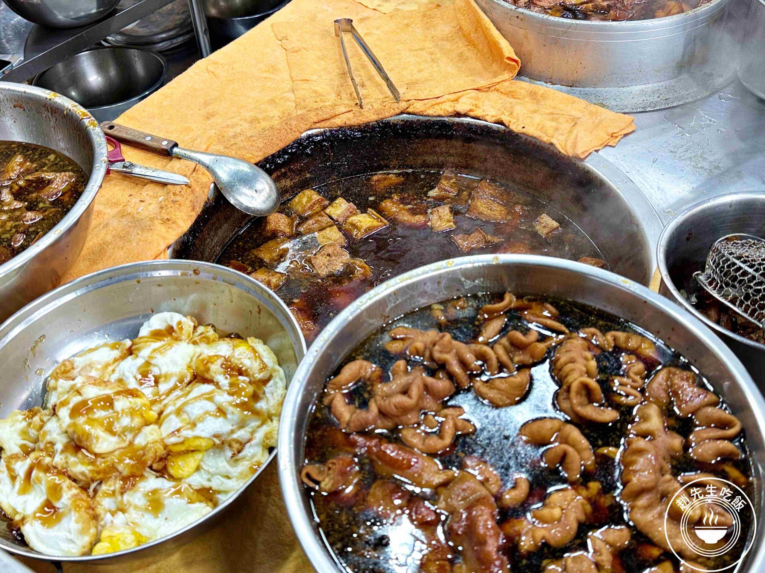 【新莊美食】後菜園艋舺腿庫飯，誇張便宜好吃便當，大雞腿只要100推薦(菜單) @趙先生吃飯