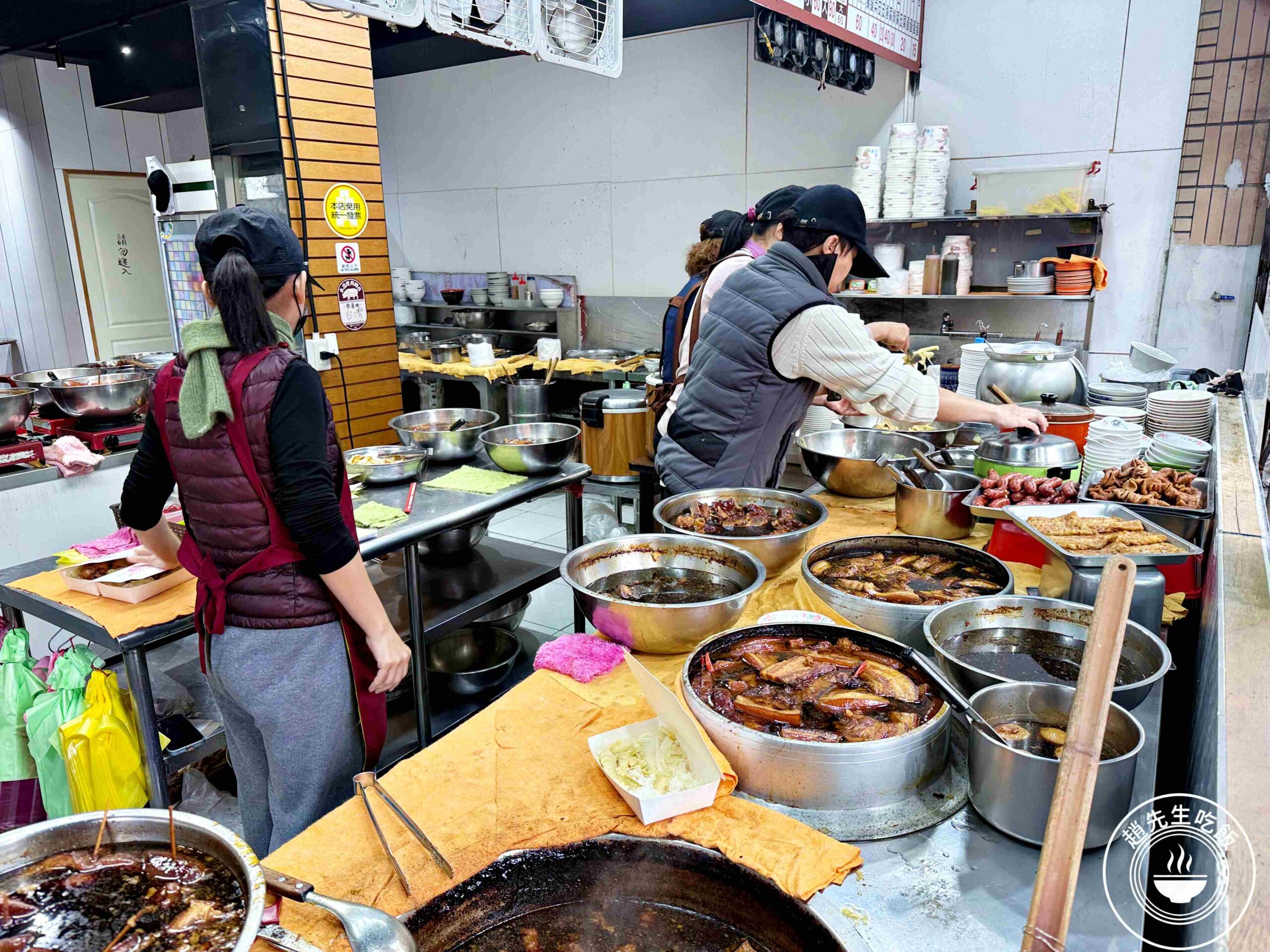 【新莊美食】後菜園艋舺腿庫飯,誇張便宜好吃便當,大雞腿只要100推薦(菜單) @趙先生吃飯 【新莊美食】後菜園艋舺腿庫飯,誇張便宜好吃便當,大雞腿只要100推薦(菜單) @趙先生吃飯