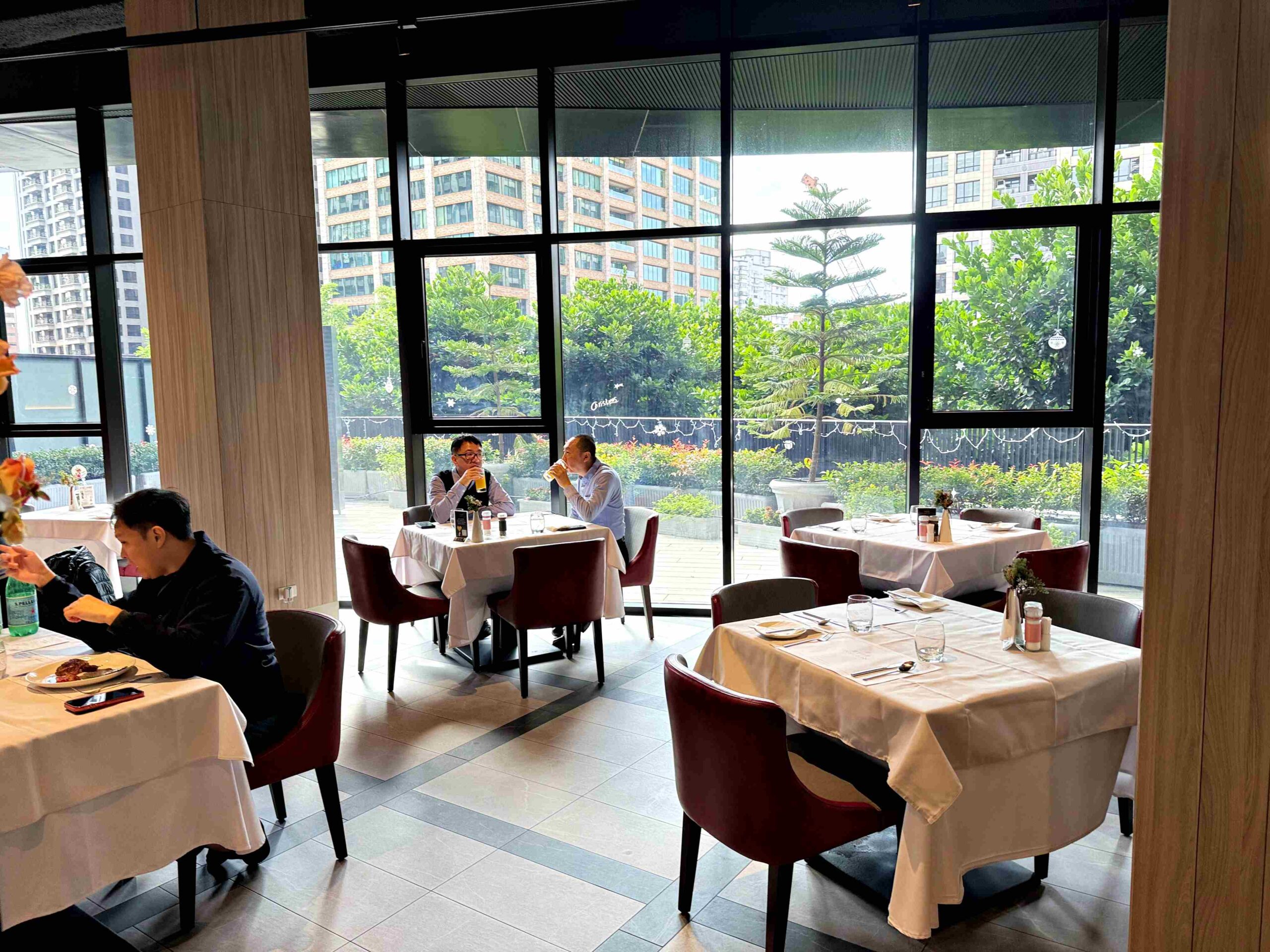 【桃園美食】雅室牛排桃園藝文店,台北30年老店品質神複製,經典濃湯跟牛排推薦 (菜單/價錢) @趙先生吃飯 【桃園美食】雅室牛排桃園藝文店,台北30年老店品質神複製,經典濃湯跟牛排推薦 (菜單/價錢) @趙先生吃飯